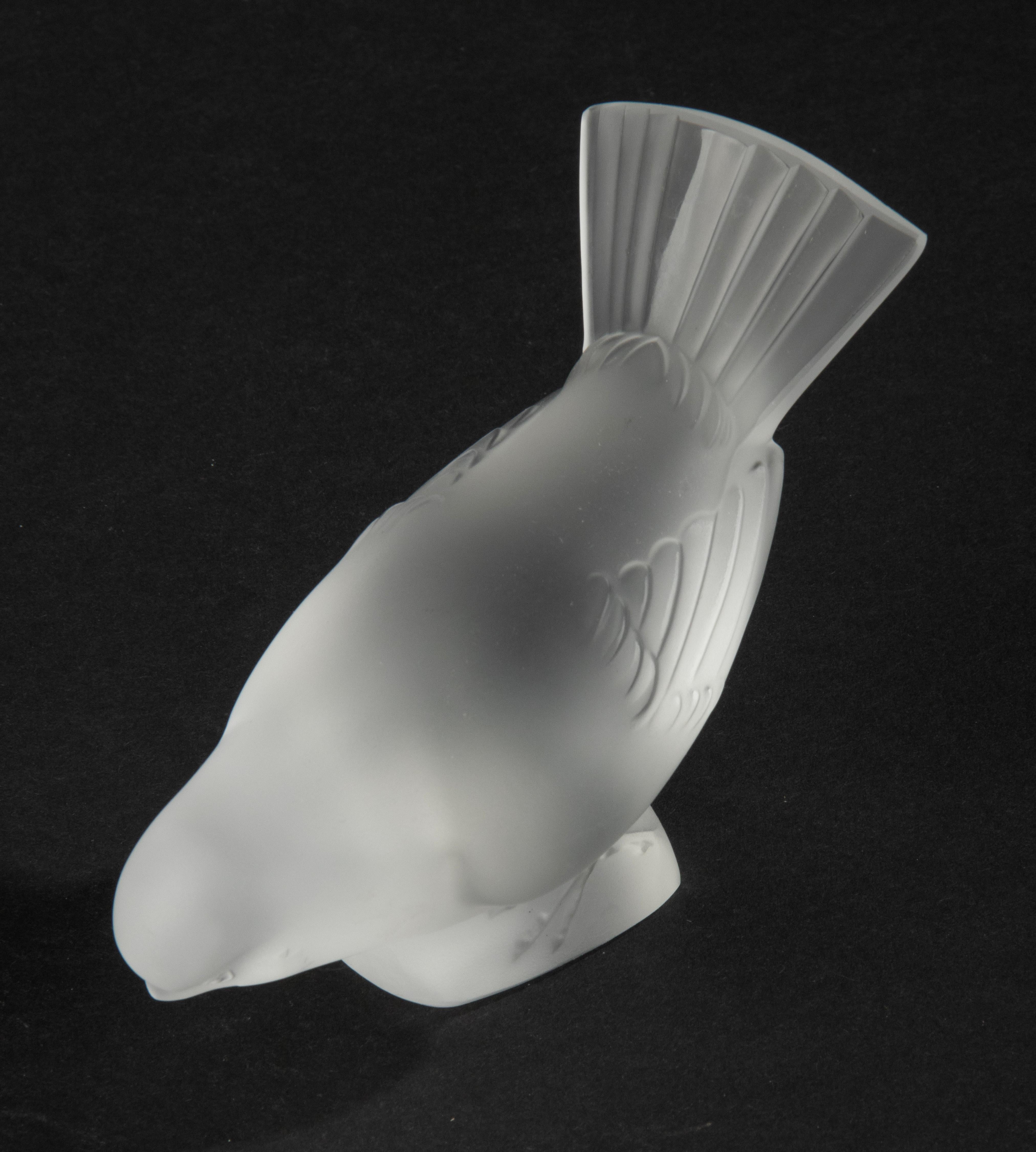 Mid-Century Modern Crystal Bird Made by Lalique France For Sale 5