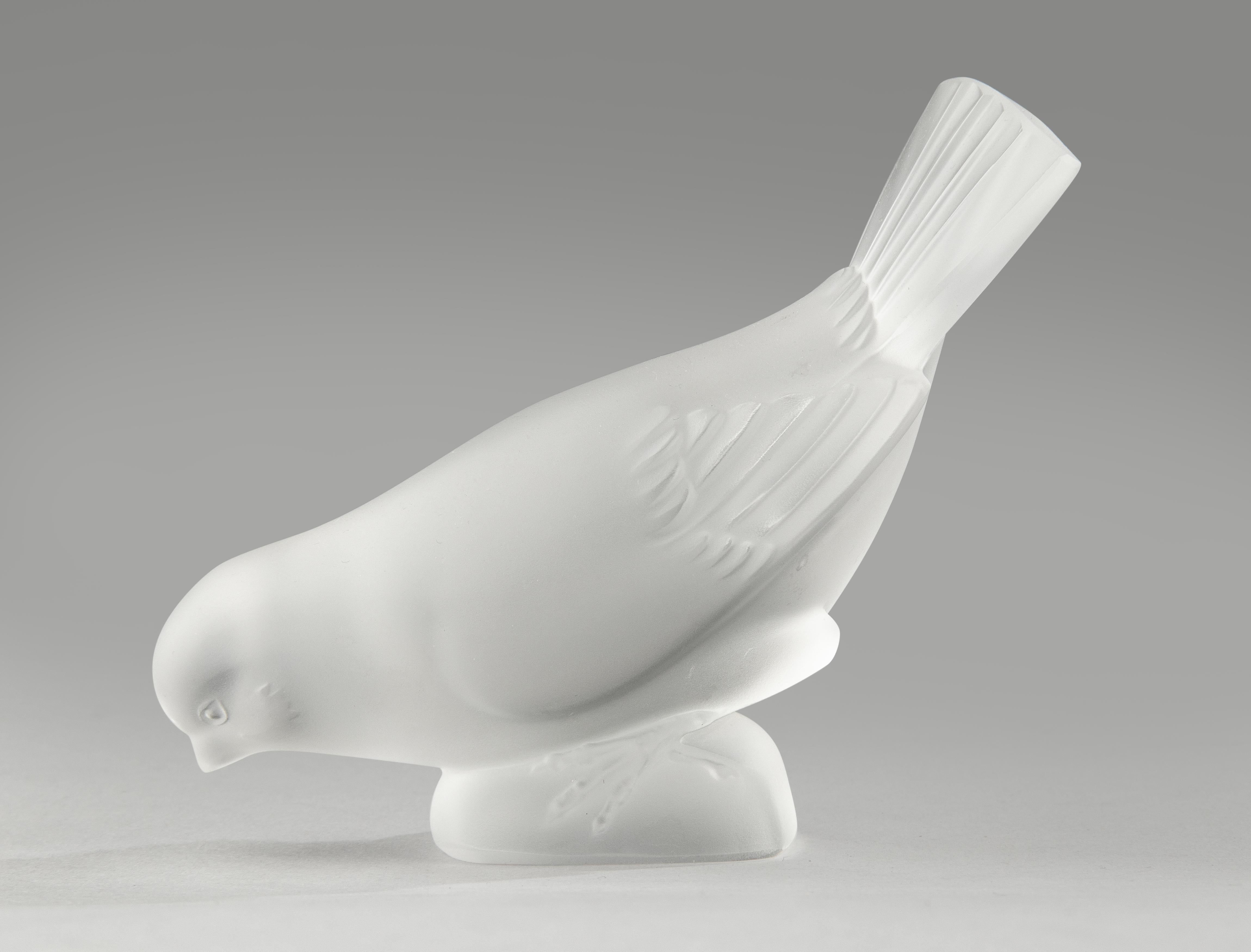 Mid-Century Modern Crystal Bird Made by Lalique France For Sale 7