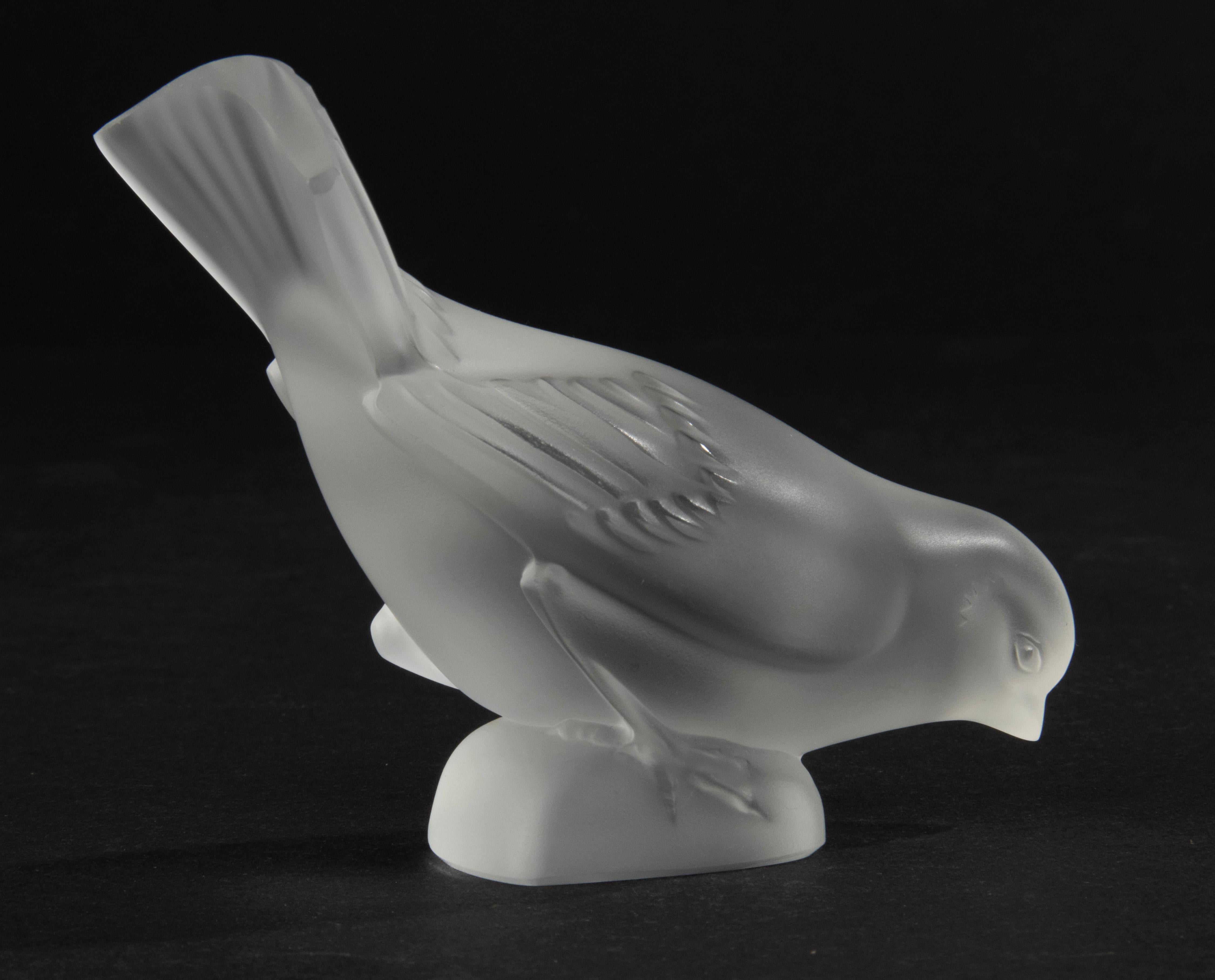 Mid-Century Modern Crystal Bird Made by Lalique France In Good Condition For Sale In Casteren, Noord-Brabant