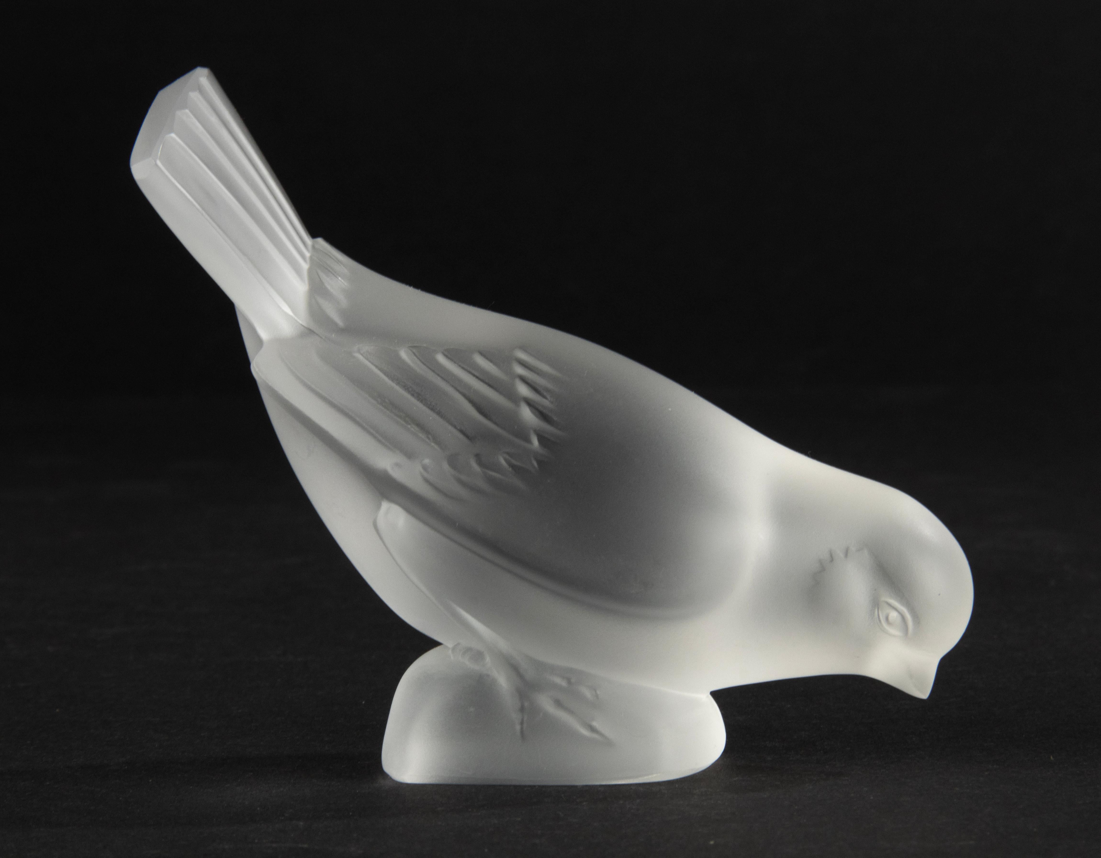 Mid-Century Modern Crystal Bird Made by Lalique France For Sale 1