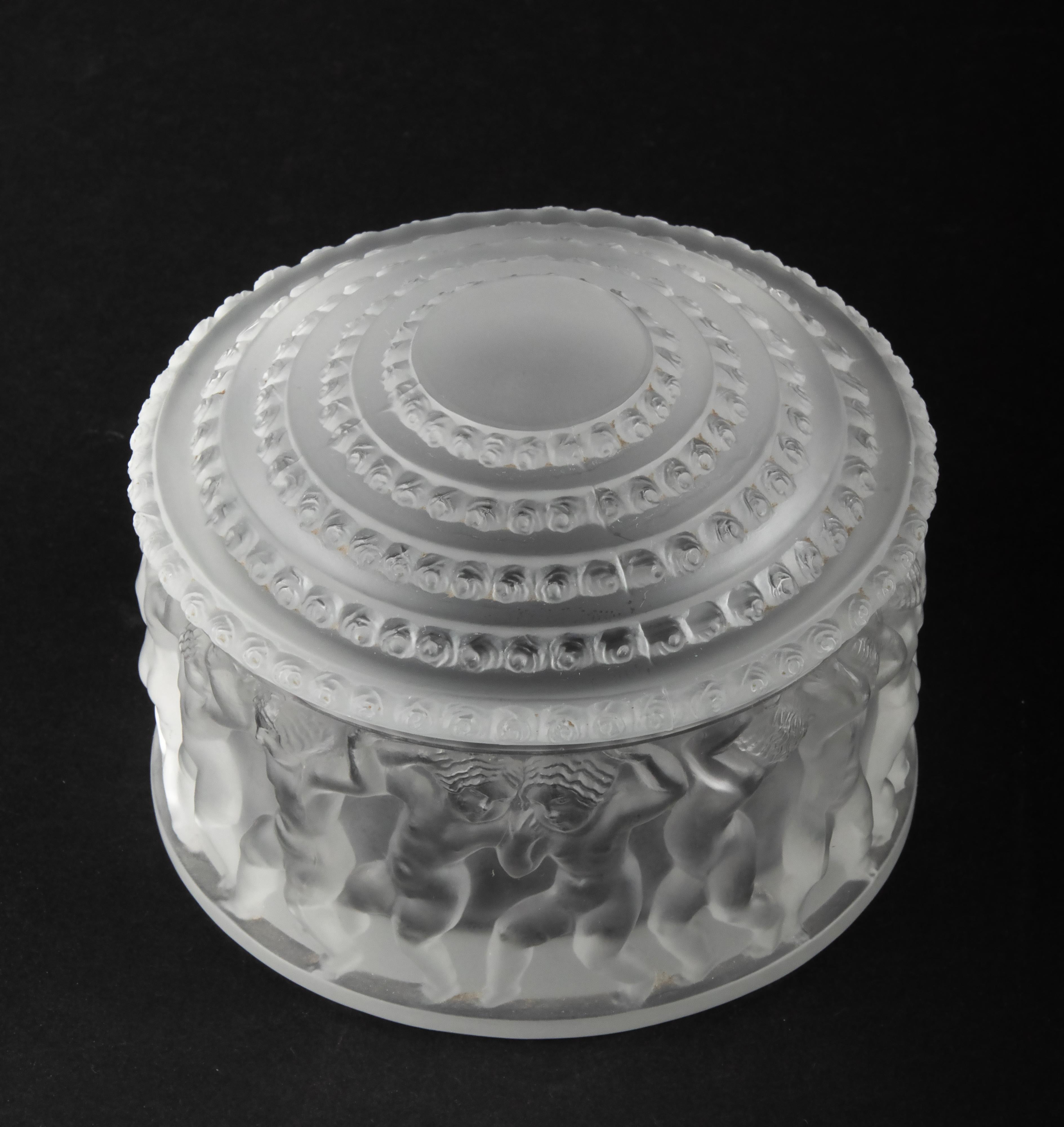 Mid-Century Modern Crystal Box Made by Lalique, Les Enfants 1