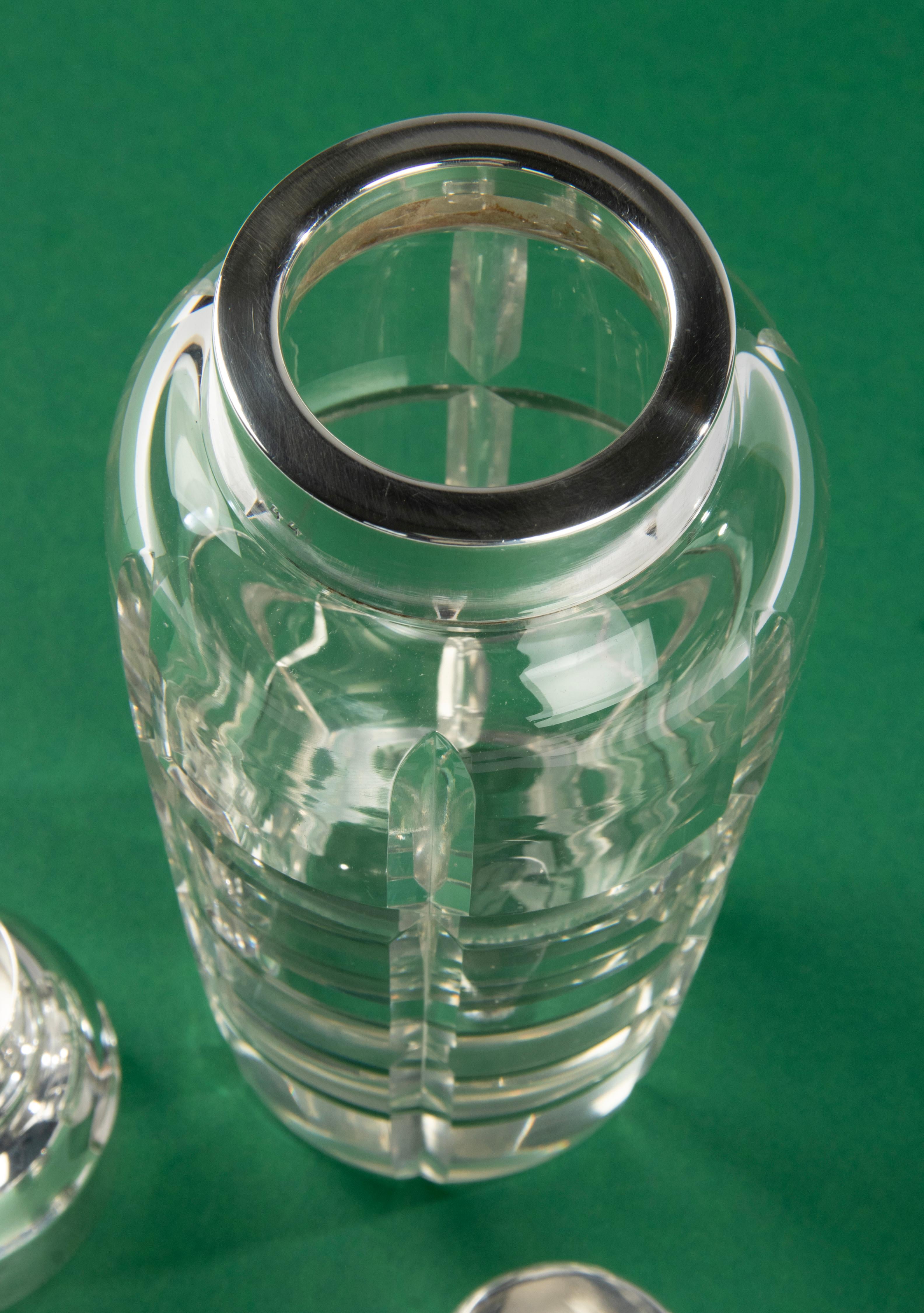 Mid-Century Modern Crystal Cocktail Shaker with Silver Plated Top, Carme For Sale 5