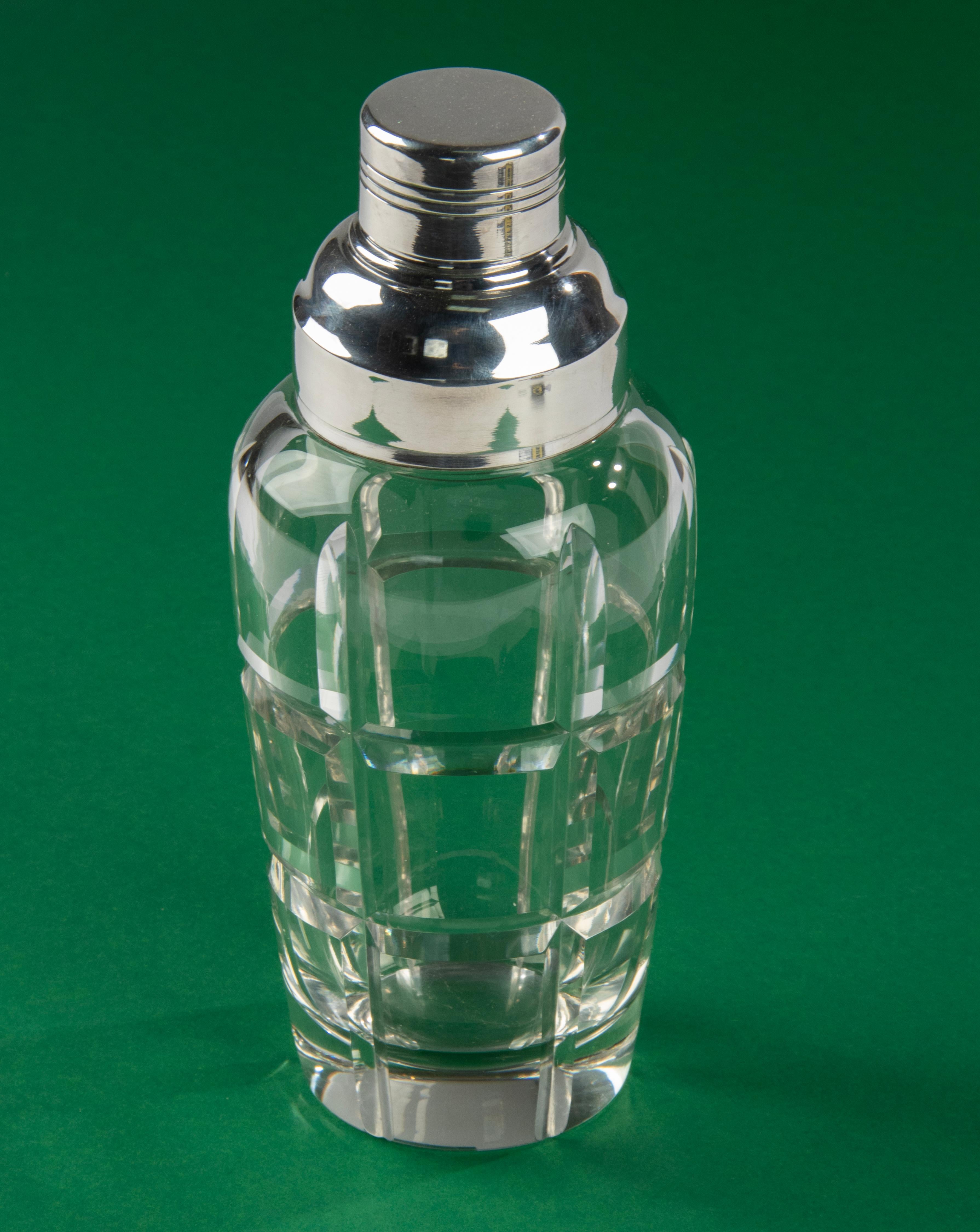 Mid-Century Modern Crystal Cocktail Shaker with Silver Plated Top, Carme For Sale 4