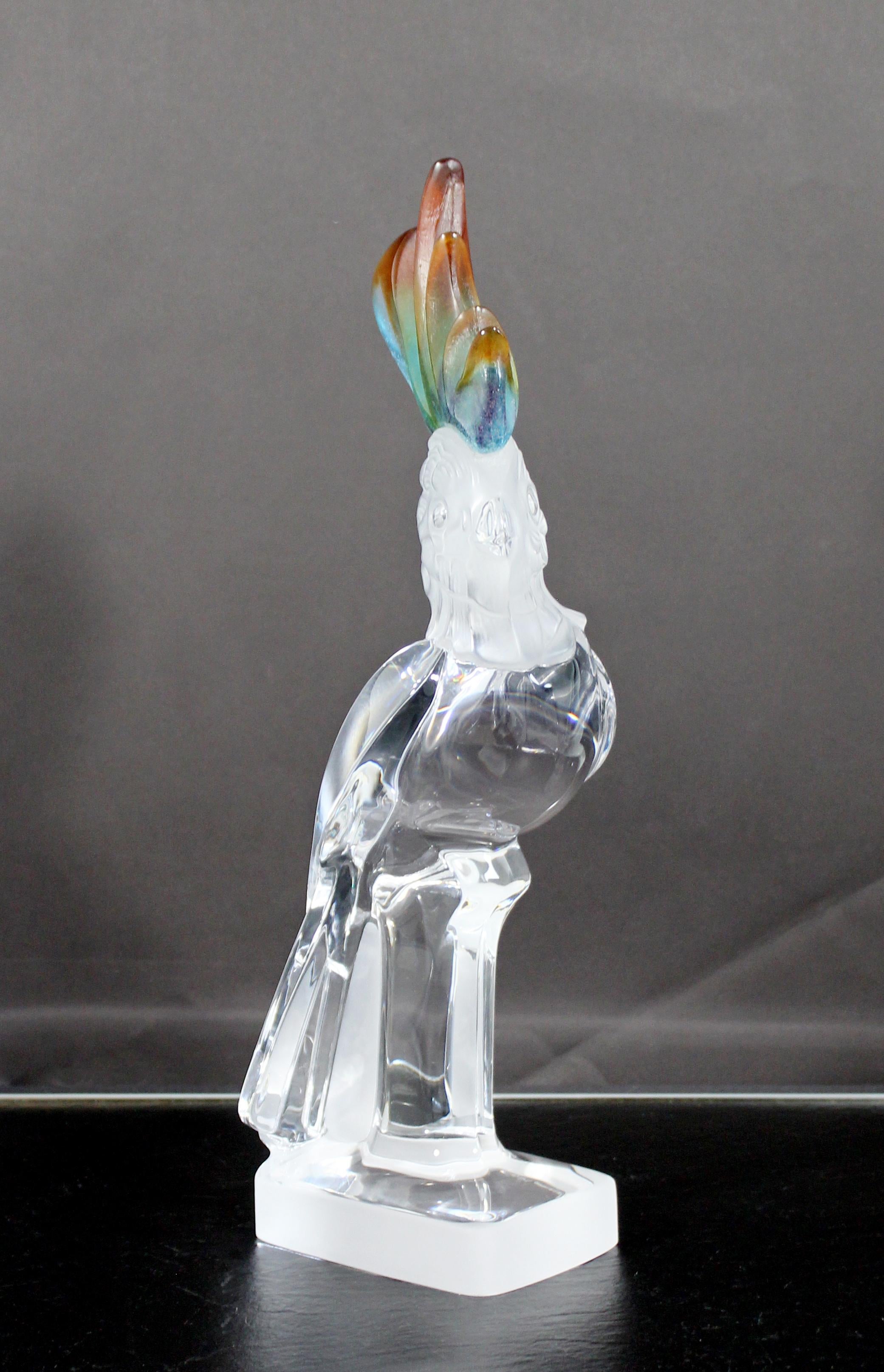 For your consideration is a magnificent cockatoo table sculpture, made of crystal and pâte de verre, signed Daum France, circa 1970s. In excellent condition. The dimensions are 5