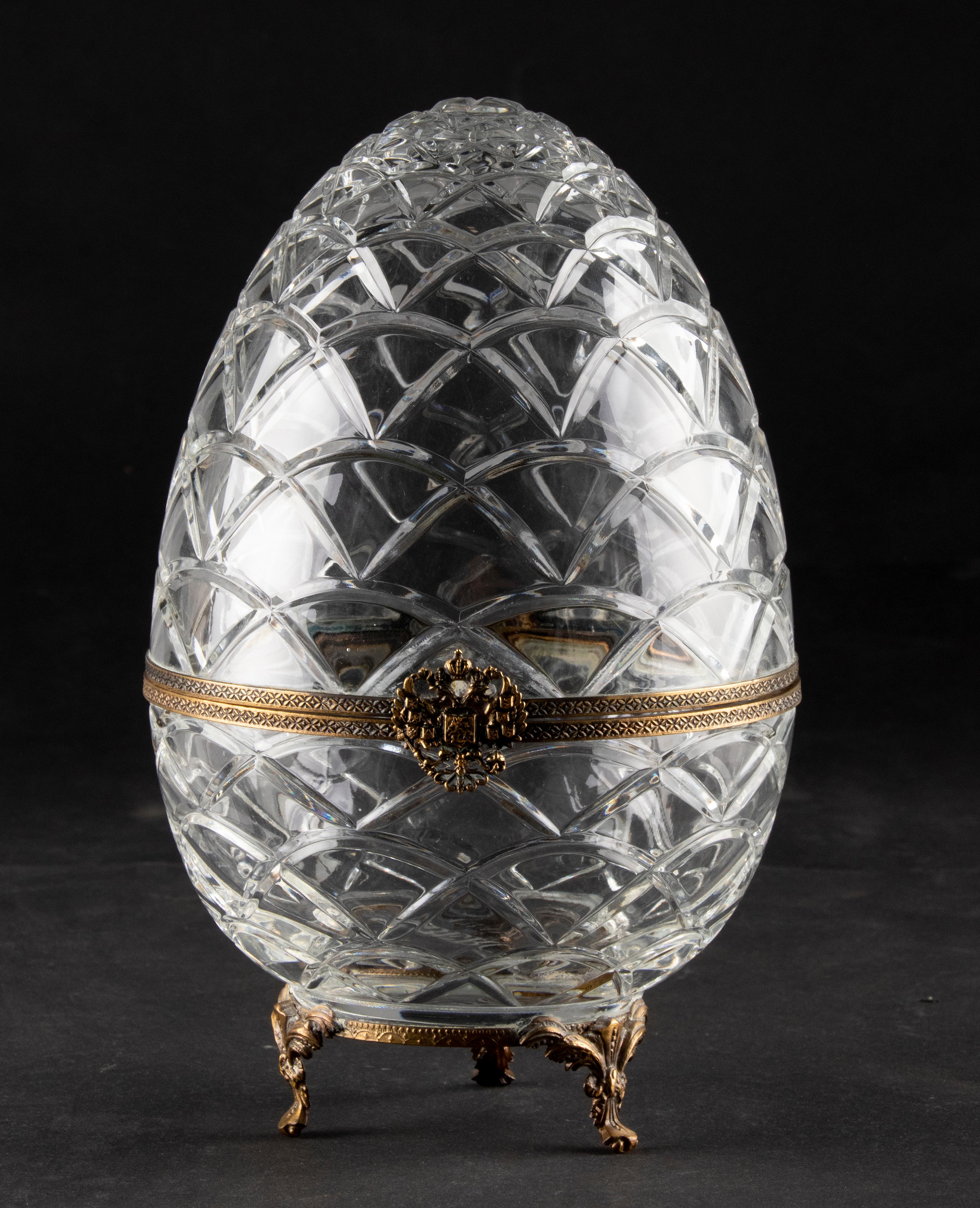 Mid-Century Modern Crystal Egg for Caviar and Vodka Made by Fabergé 2