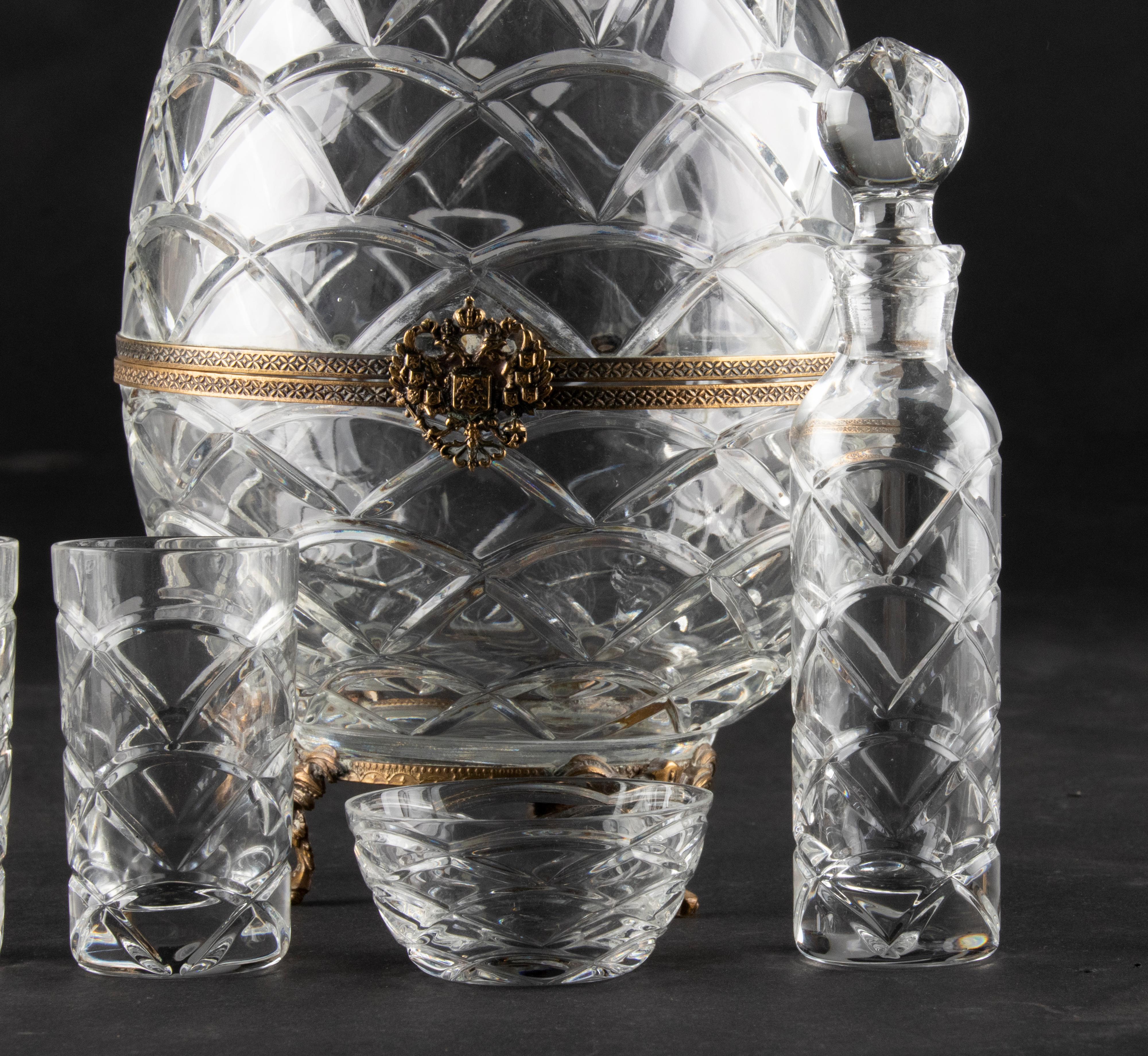 Mid-Century Modern Crystal Egg for Caviar and Vodka Made by Fabergé 4