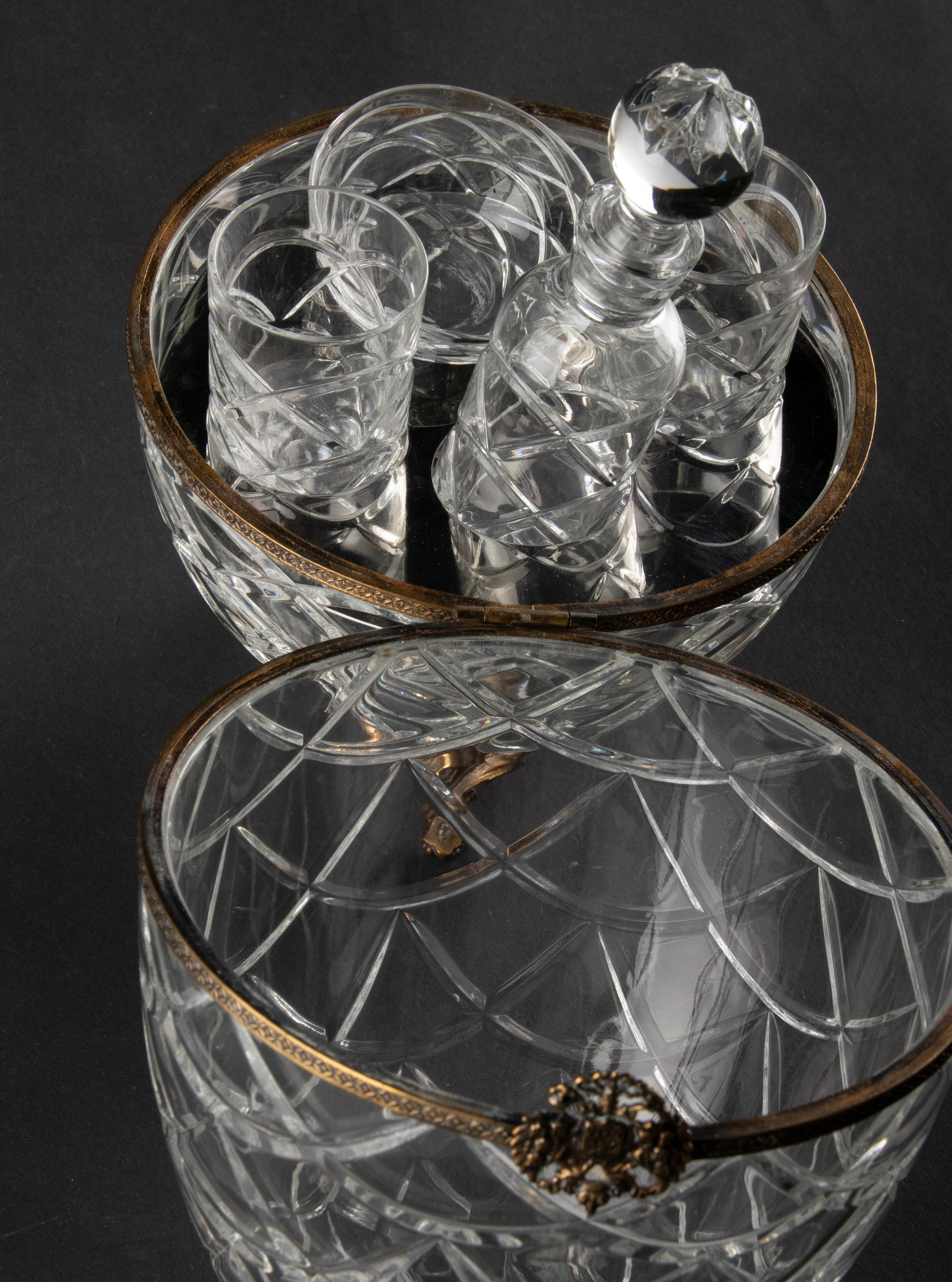 Mid-Century Modern Crystal Egg for Caviar and Vodka Made by Fabergé 8