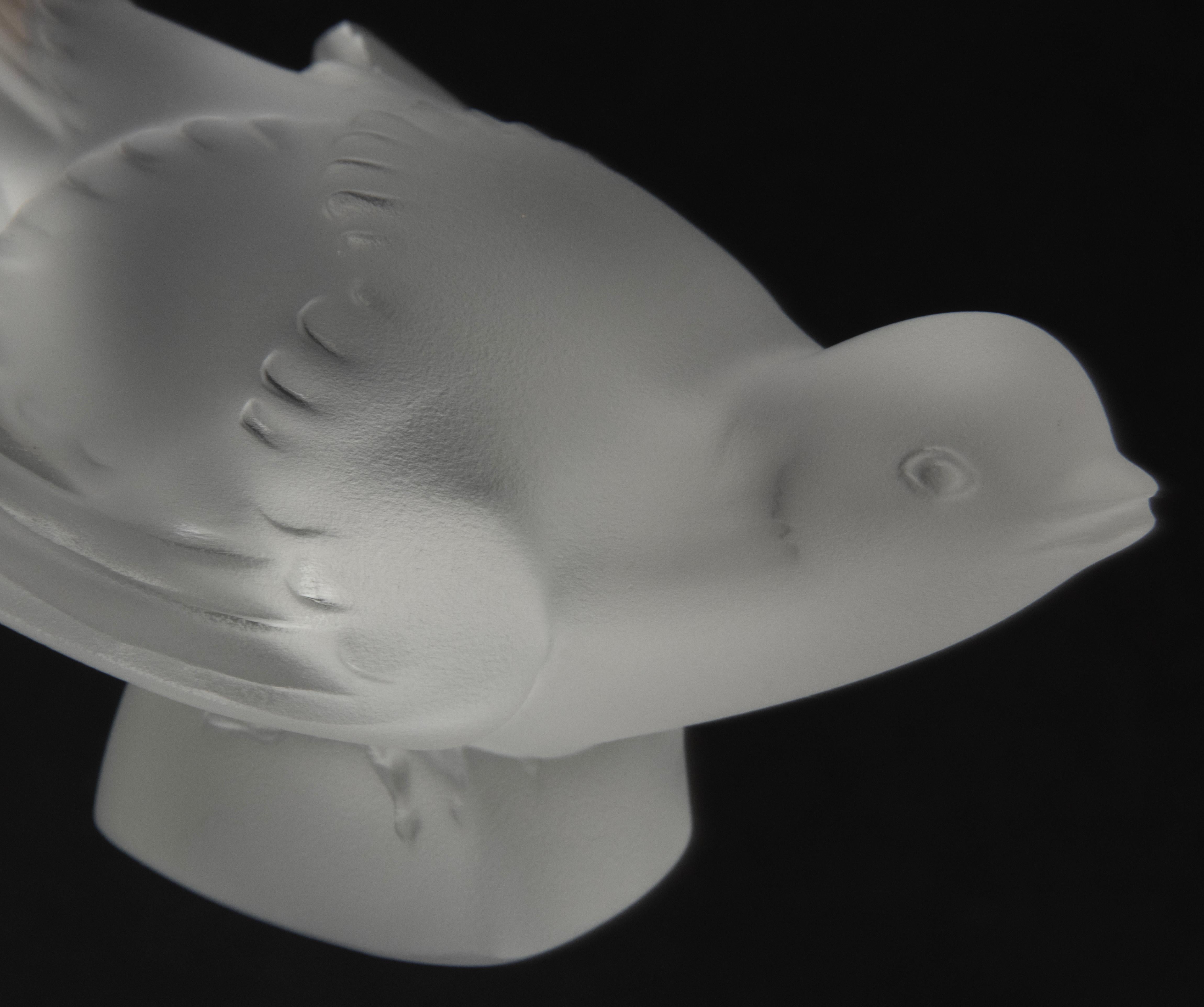 Mid-Century Modern Crystal Figurine of a Bird, Lalique Moineau Hardi 3