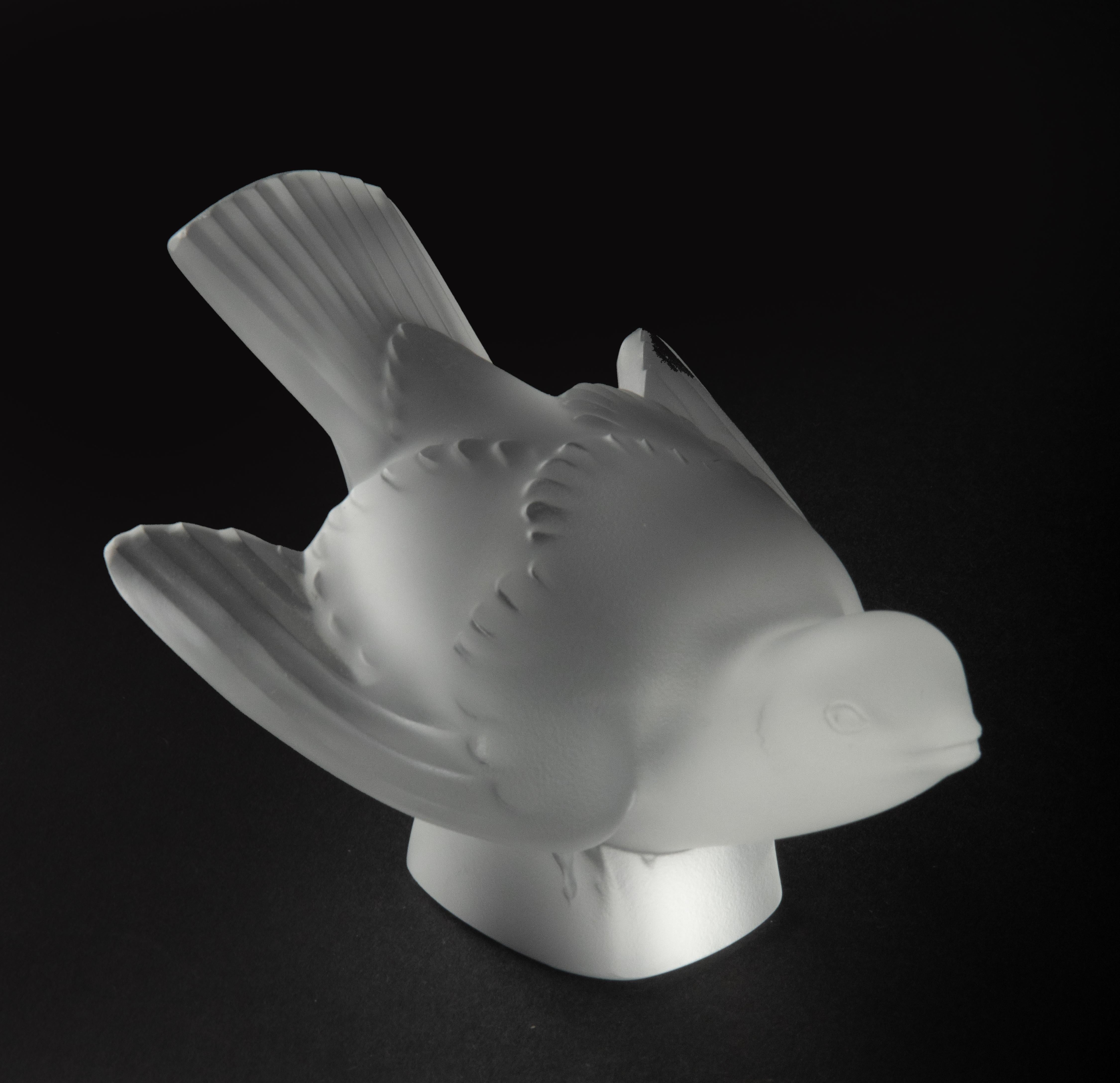 Mid-Century Modern Crystal Figurine of a Bird, Lalique Moineau Hardi 4