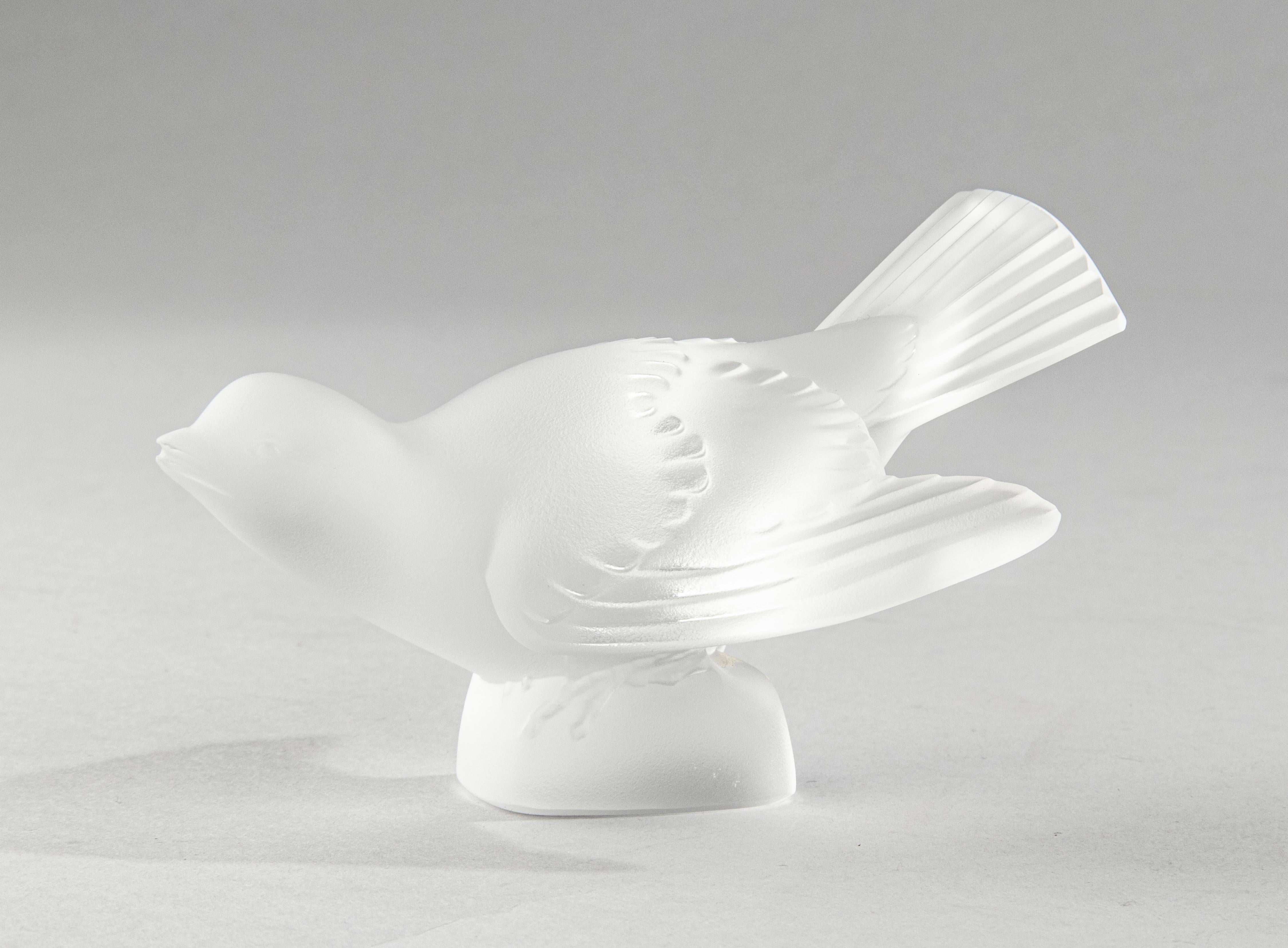Mid-Century Modern Crystal Figurine of a Bird, Lalique Moineau Hardi 8
