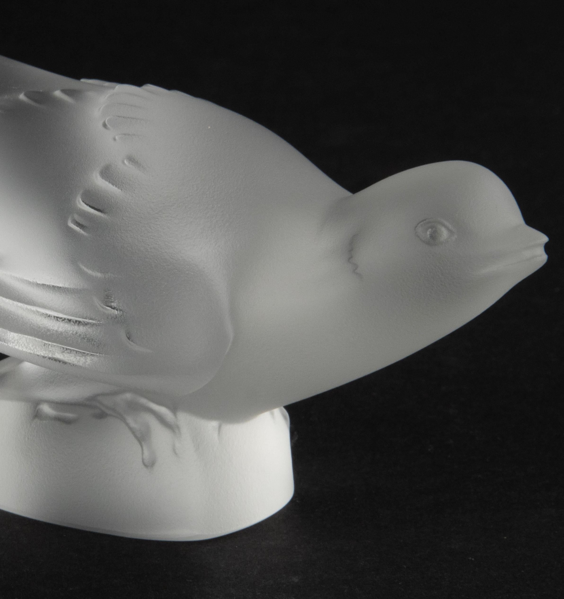 Mid-Century Modern Crystal Figurine of a Bird, Lalique Moineau Hardi 9