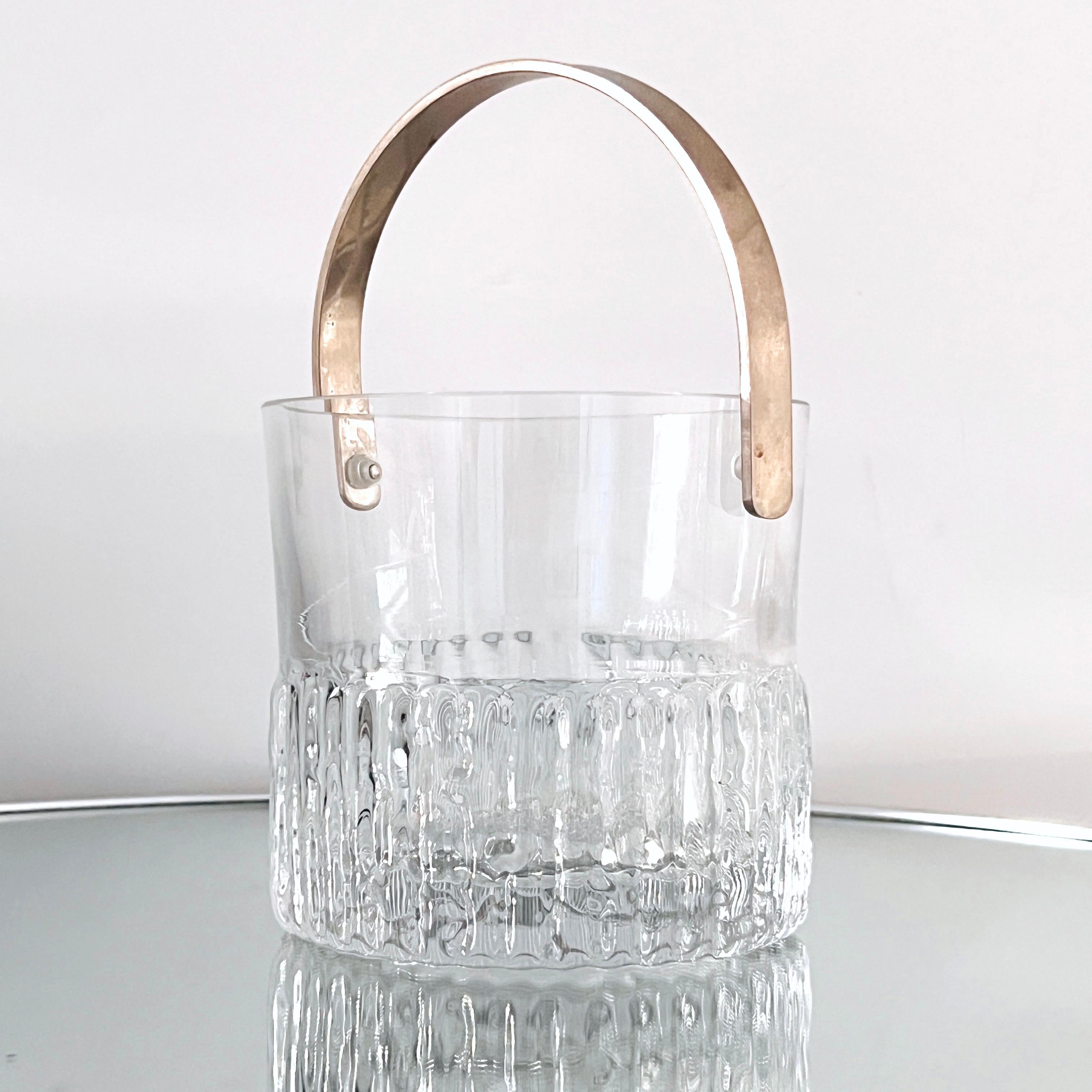 Mid-Century Modern Crystal Ice Bucket with Textured Glass, France, c. 1970s In Good Condition For Sale In Fort Lauderdale, FL