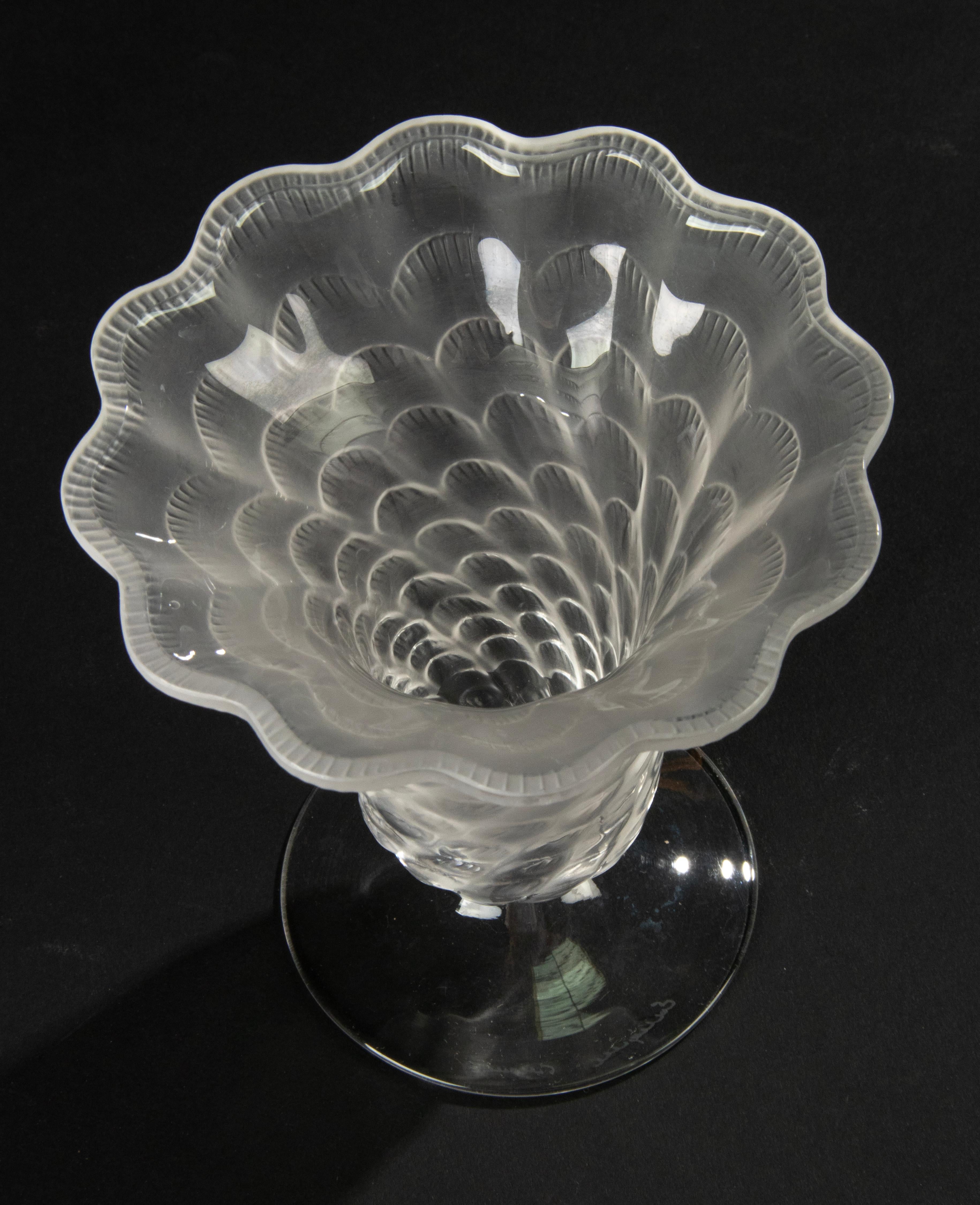 Mid-Century Modern Crystal Vase, Lalique, France For Sale 4