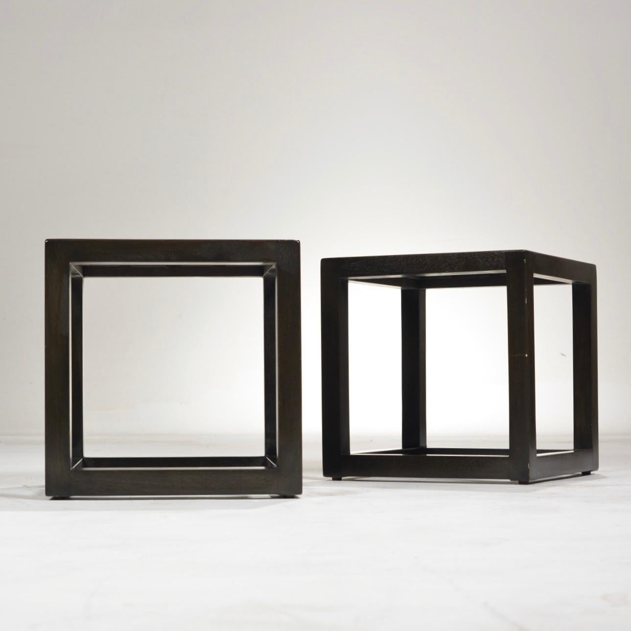 Mid-Century Modern Cube End Tables by Dunbar (Eichenholz) im Angebot