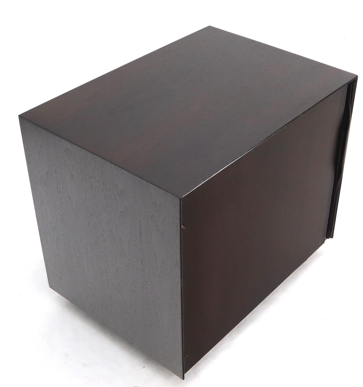Mid-Century Modern Cube Shape Compact Liquor Cabinet End Table Espresso Finish For Sale 7
