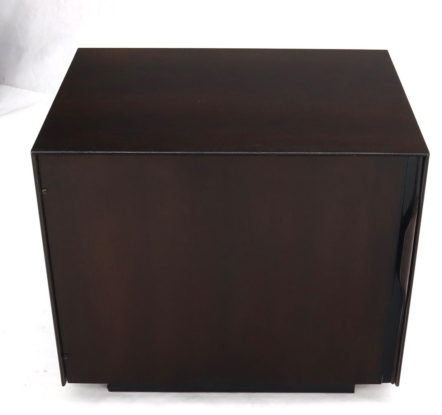Mid-Century Modern Cube Shape Compact Liquor Cabinet End Table Espresso Finish For Sale 9