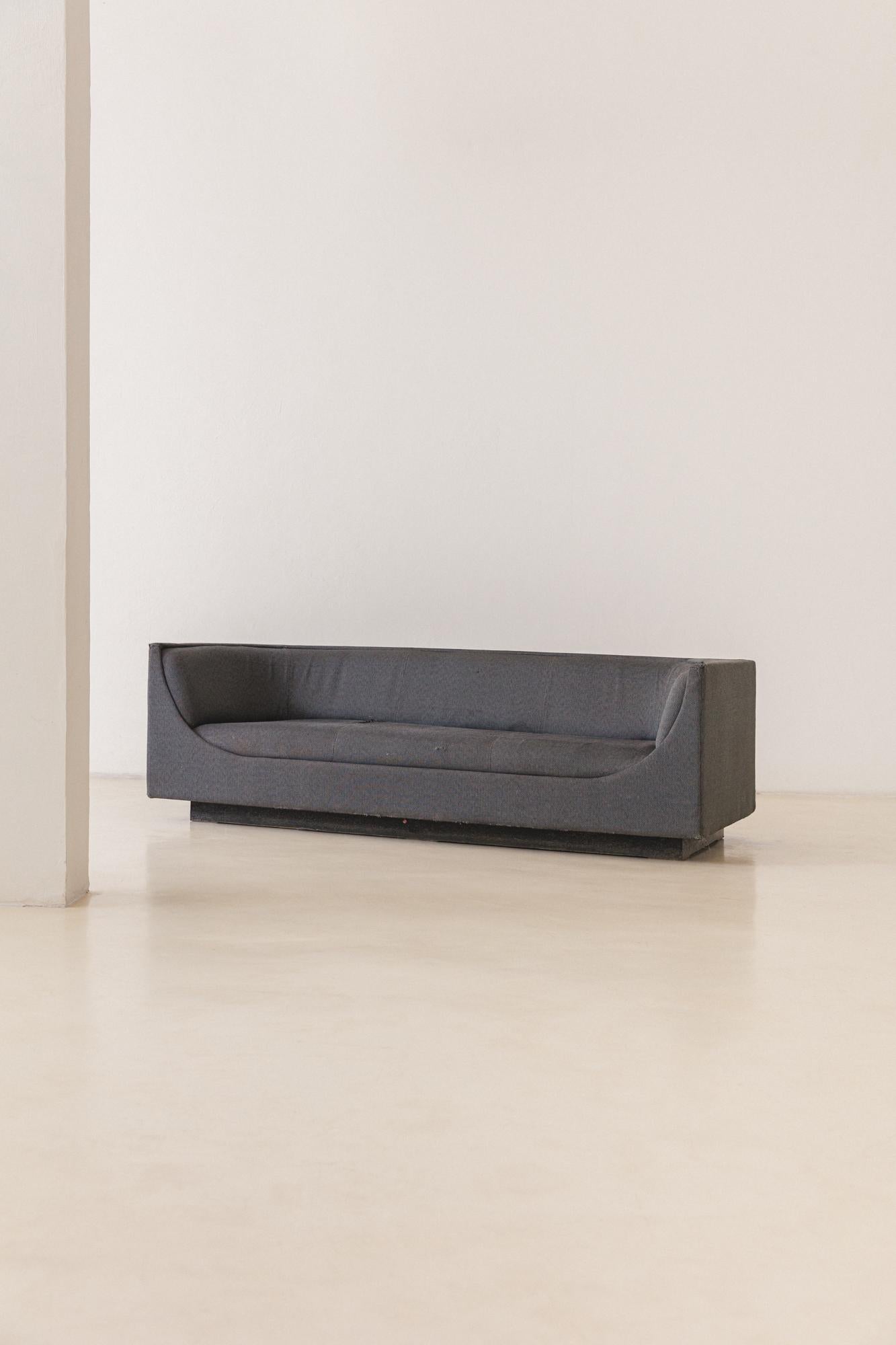 Late 20th Century Mid-Century Modern Cube Sofa by Brazilian Designer Jorge Zalszupin, 1970s For Sale
