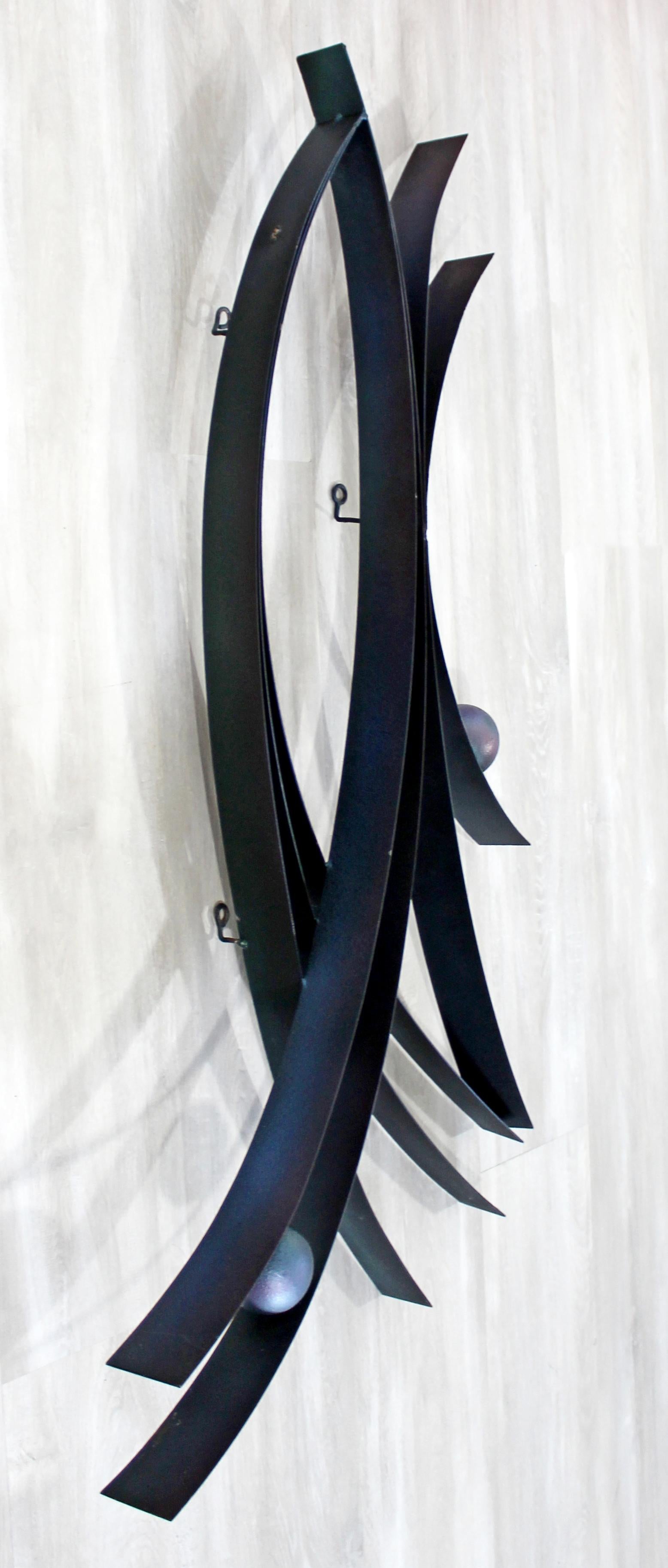 Mid-Century Modern Curtis Jere Black Metal Abstract Wall Sculpture Signed 1977 In Good Condition In Keego Harbor, MI