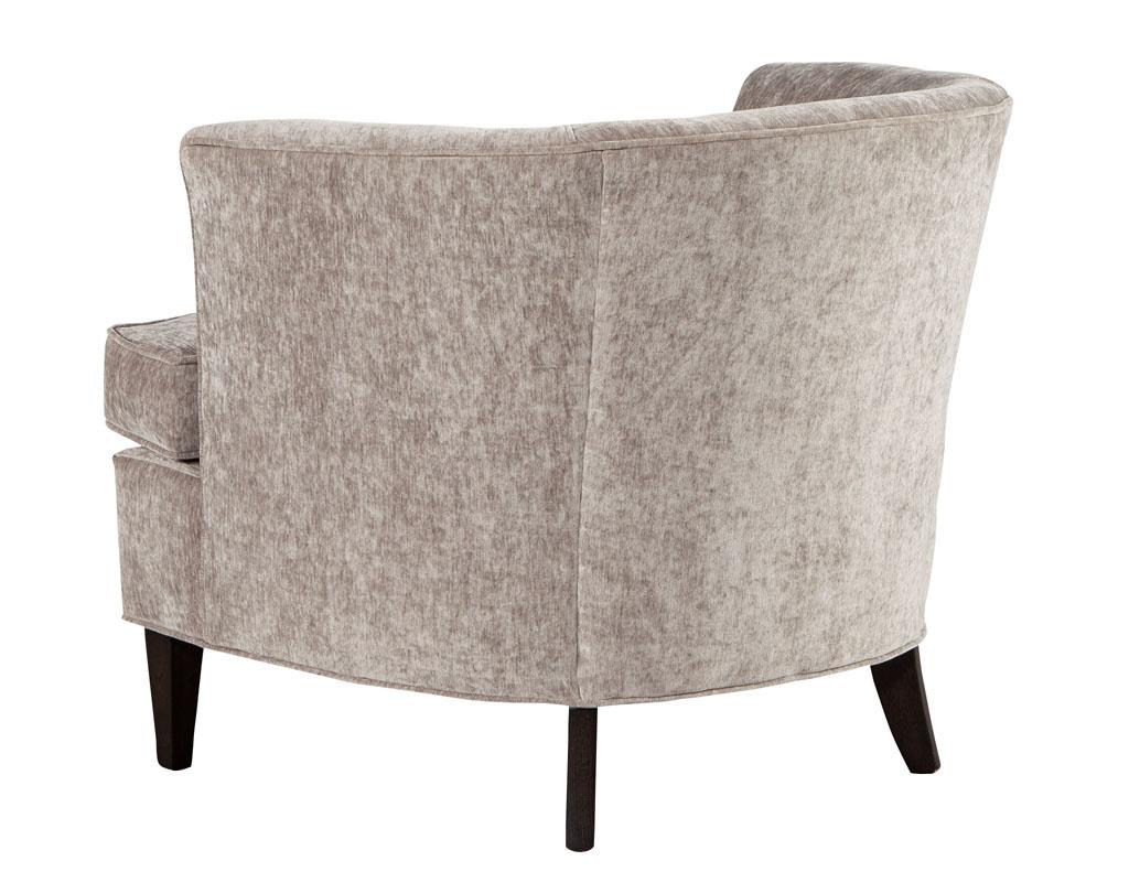 Fabric Mid-Century Modern Curved Back Lounge Chair For Sale