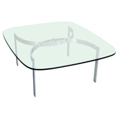 Table basse moderne du milieu du siècle dernier, à base chromée incurvée et plateau en verre Bauhaus Chanel