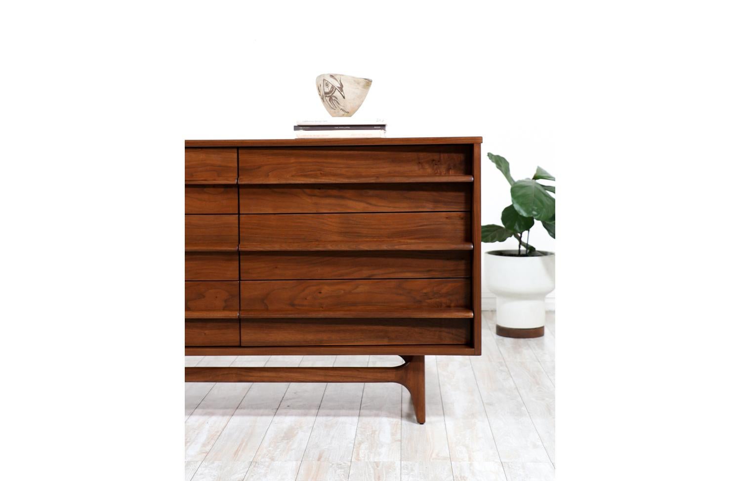 Mid-Century Modern Curved-Front Dresser by Young Furniture Co. 1
