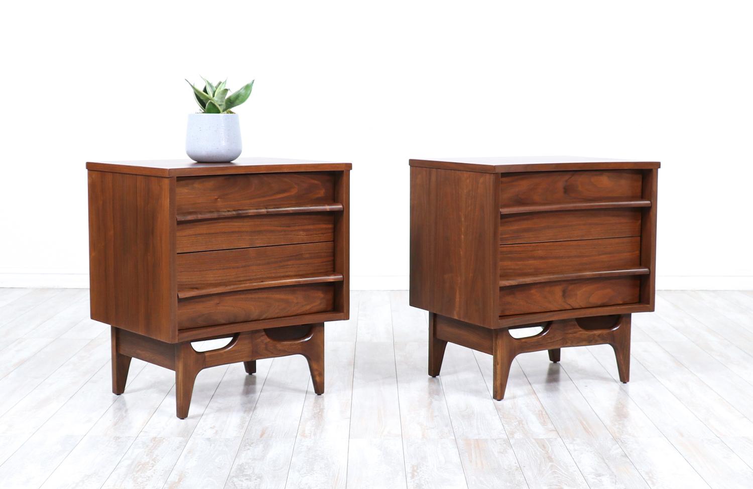 American Mid-Century Modern Curved-Front Walnut Nightstands by United Furniture