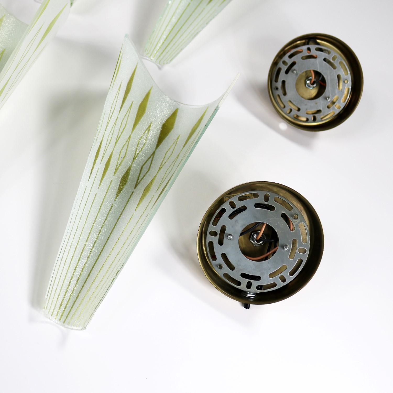 Mid-Century Modern Curved Glass Wall Sconces White with Harlequin Diamonds 5