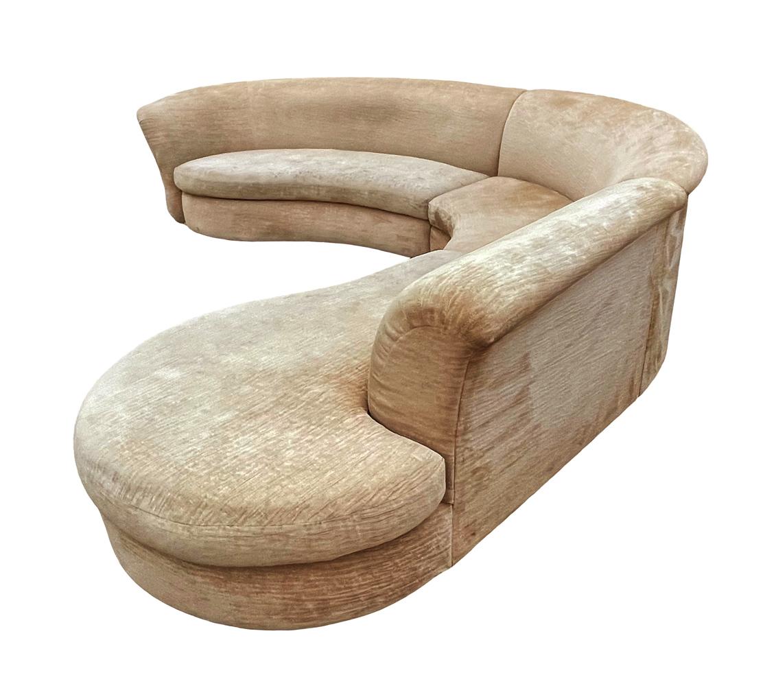 Modernes geschwungenes L-förmiges Serpentinen- oder Wolken-Sofa aus der Mitte des Jahrhunderts (amerikanisch) im Angebot