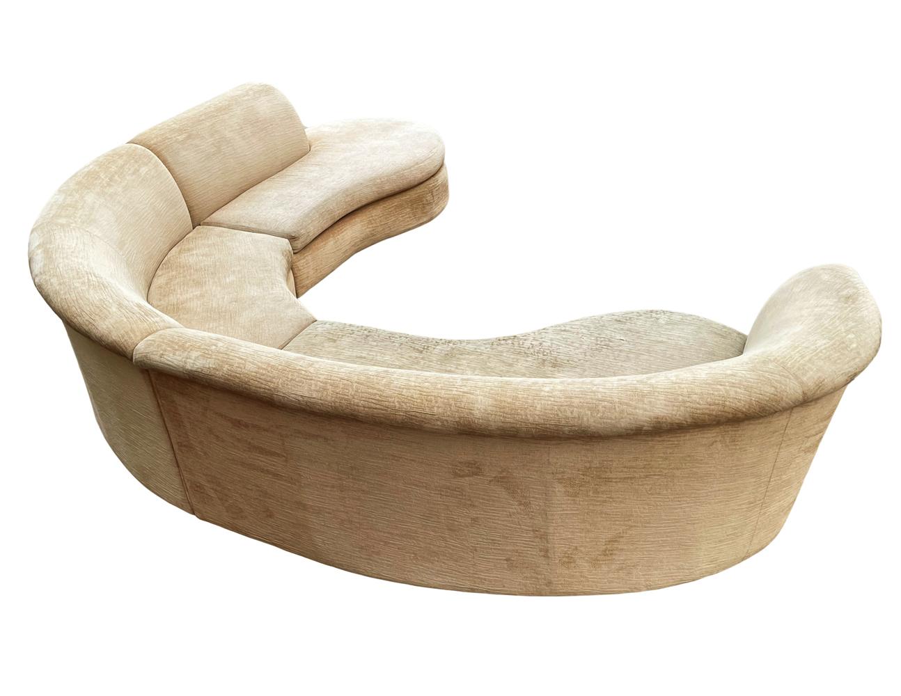 Modernes geschwungenes L-förmiges Serpentinen- oder Wolken-Sofa aus der Mitte des Jahrhunderts (Ende des 20. Jahrhunderts) im Angebot