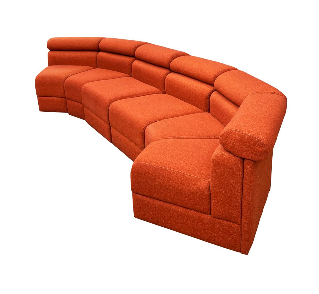 Late 20th Century Mid-Century Modern Curved or Circular Modular Serpentine Sofa  For Sale
