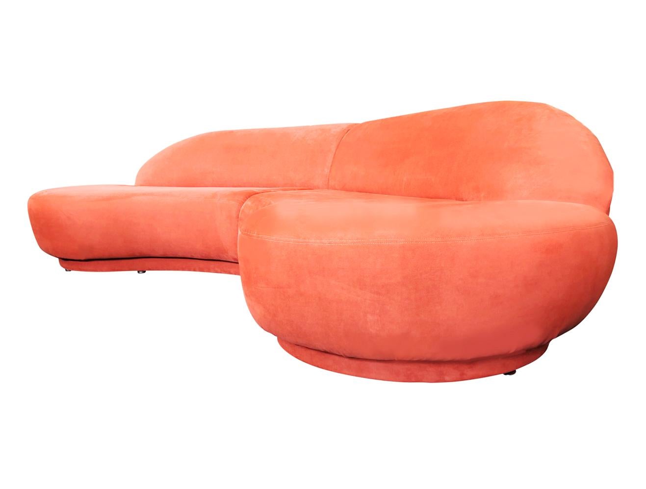 Mid-Century Modern Curved or Circular Serpentine Sofa by Milo Baughman 2
