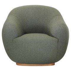 Mid-Century Modern curved sage bouclé oak Niemeyer II armchair by InsidherLand