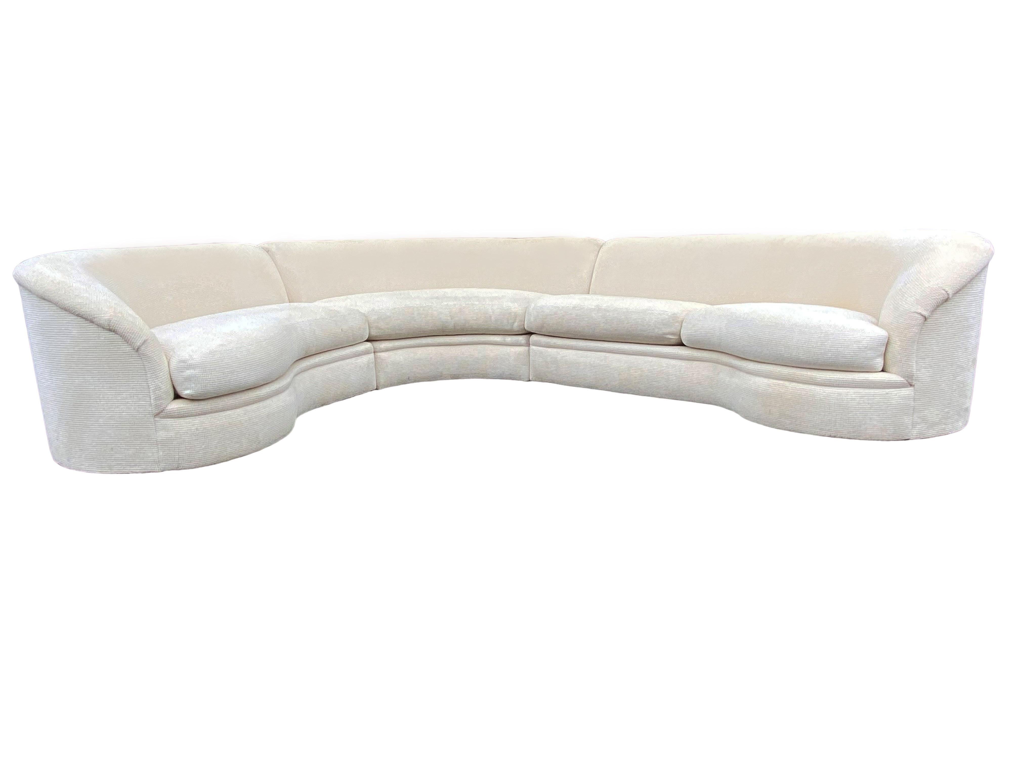 Mid-Century Modern Curved & Sculptural Sectional Serpentine Sofa by Directional In Good Condition In Philadelphia, PA