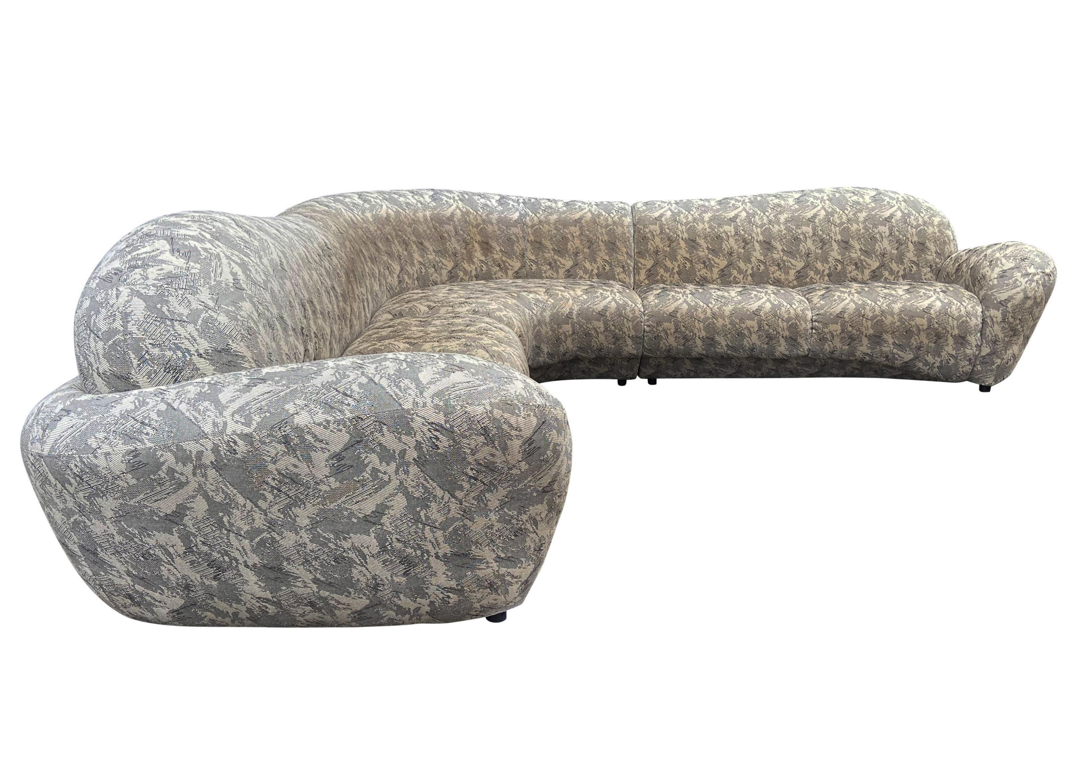 Mid-Century Modern Curved and Sculptural Sectional Serpentine Sofa by Weiman In Good Condition In Philadelphia, PA