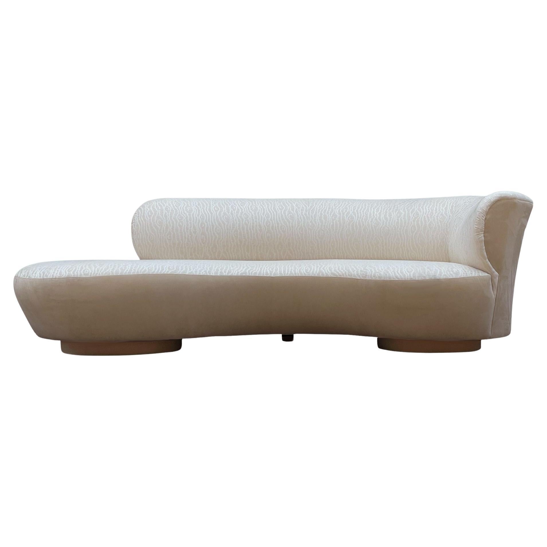 Mid Century Modern Curved Sculptural Serpentine Cloud Sofa or Chaise Lounge For Sale