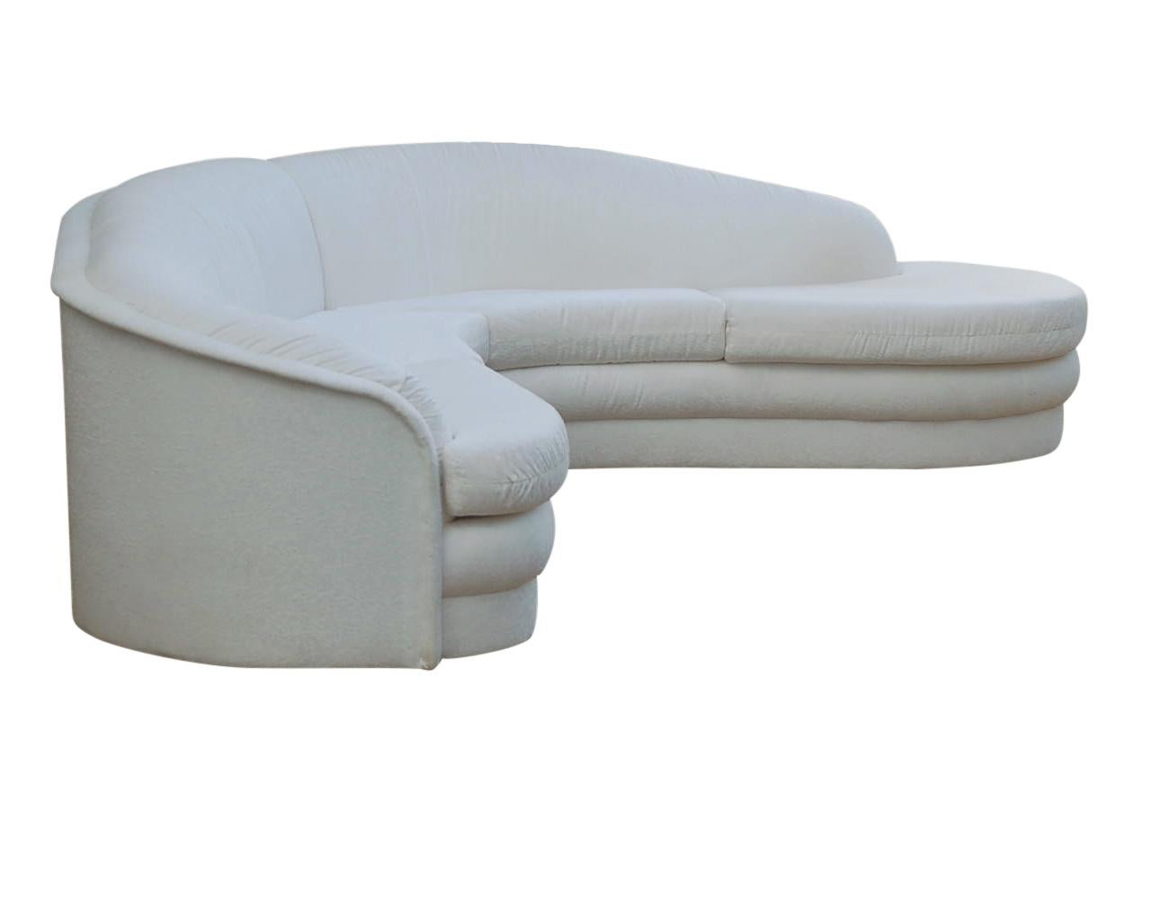 Mid-Century Modern Curved Serpentine Sectional Sofa in White In Good Condition In Philadelphia, PA