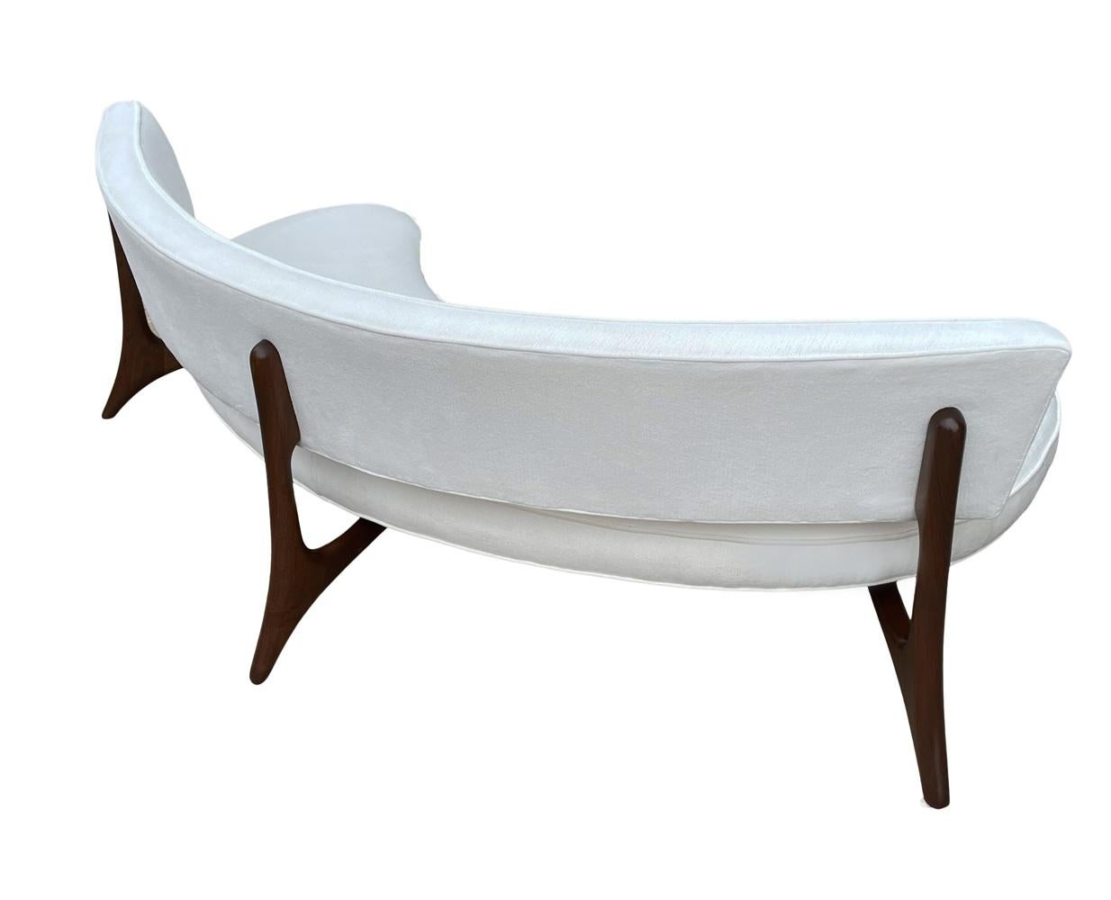 Mid-Century Modern Curved Sofa Floating Sofa by Vladimir Kagan in White & Walnut 1