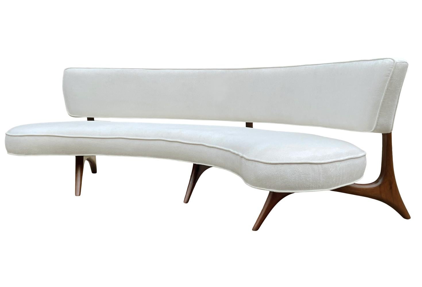Mid-Century Modern Curved Sofa Floating Sofa by Vladimir Kagan in White & Walnut 2