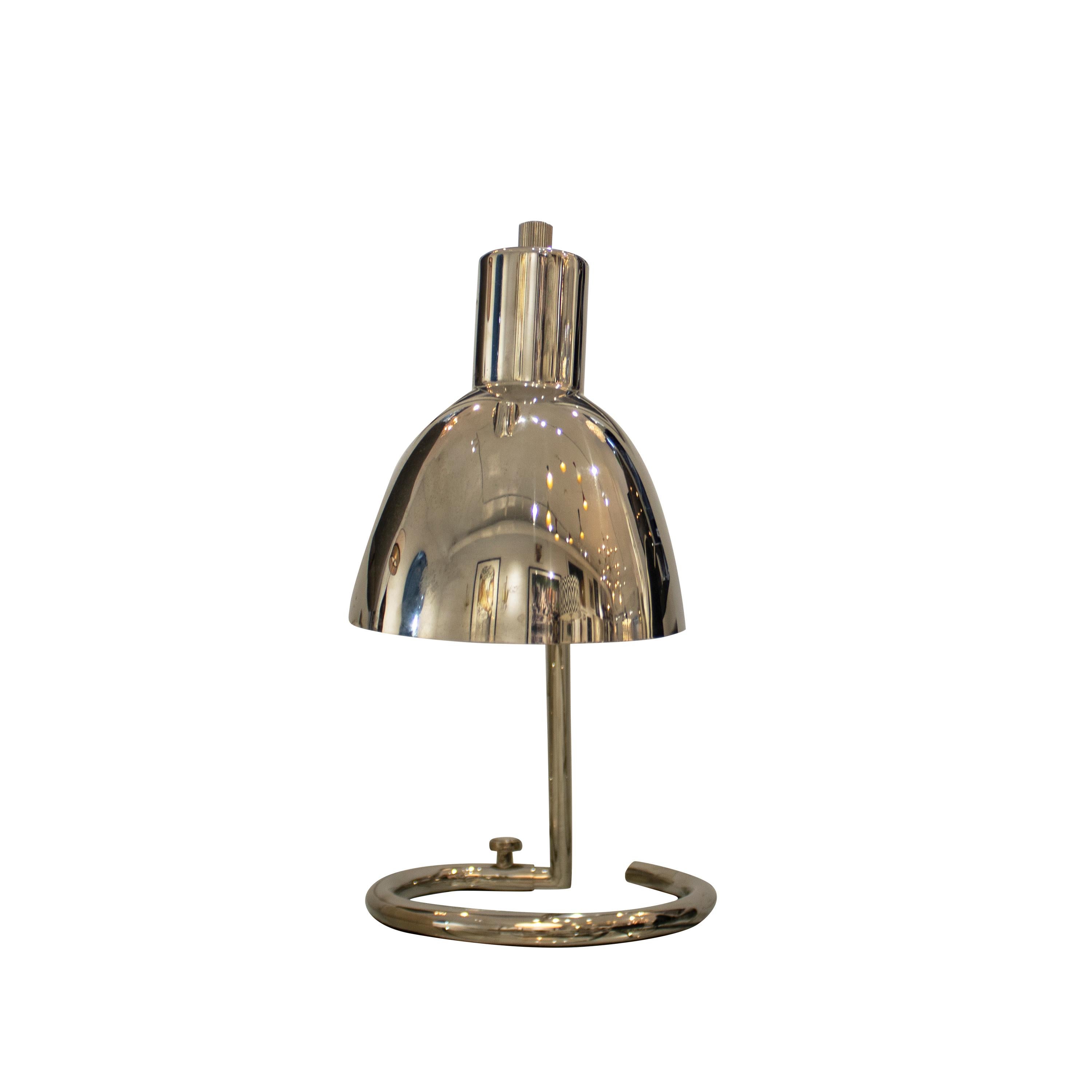 Mid Century Modern Curved Tubular Chrome Table Lamp, Italy, 1960 In Good Condition In Madrid, ES