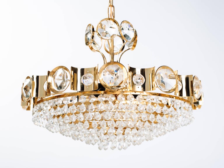 Hollywood Regency Cut Crystal and Gold Plated Chandelier by Lobmeyr, c. 1960's In Good Condition For Sale In Fort Lauderdale, FL
