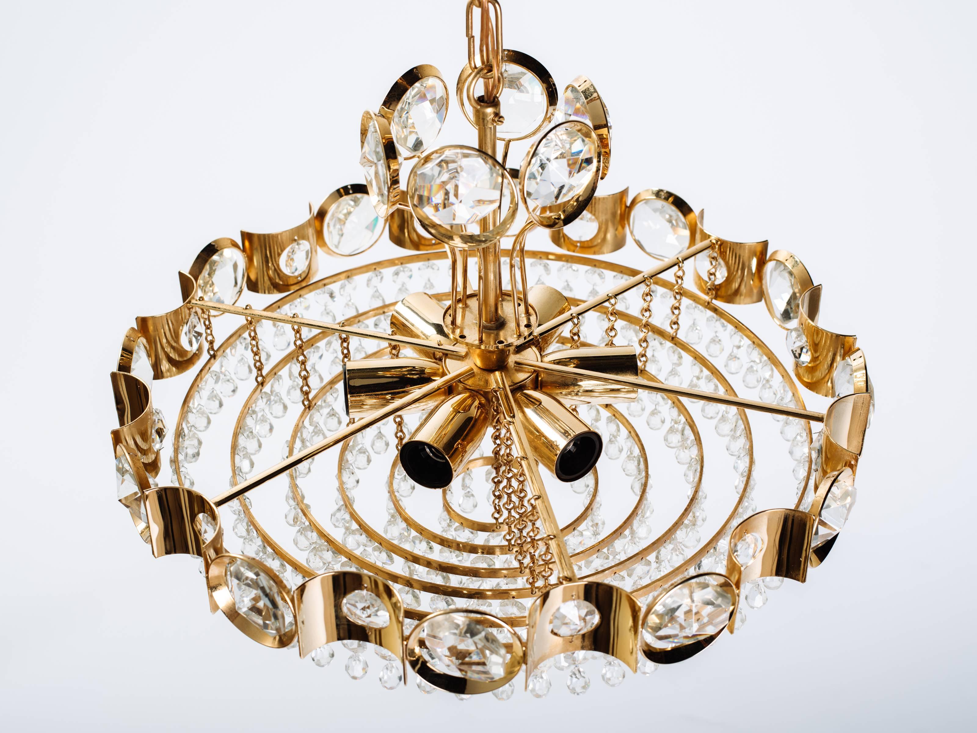 Mid-20th Century Lobmeyr Gold Plated Brass and Cut Crystal Chandelier, circa 1960s For Sale