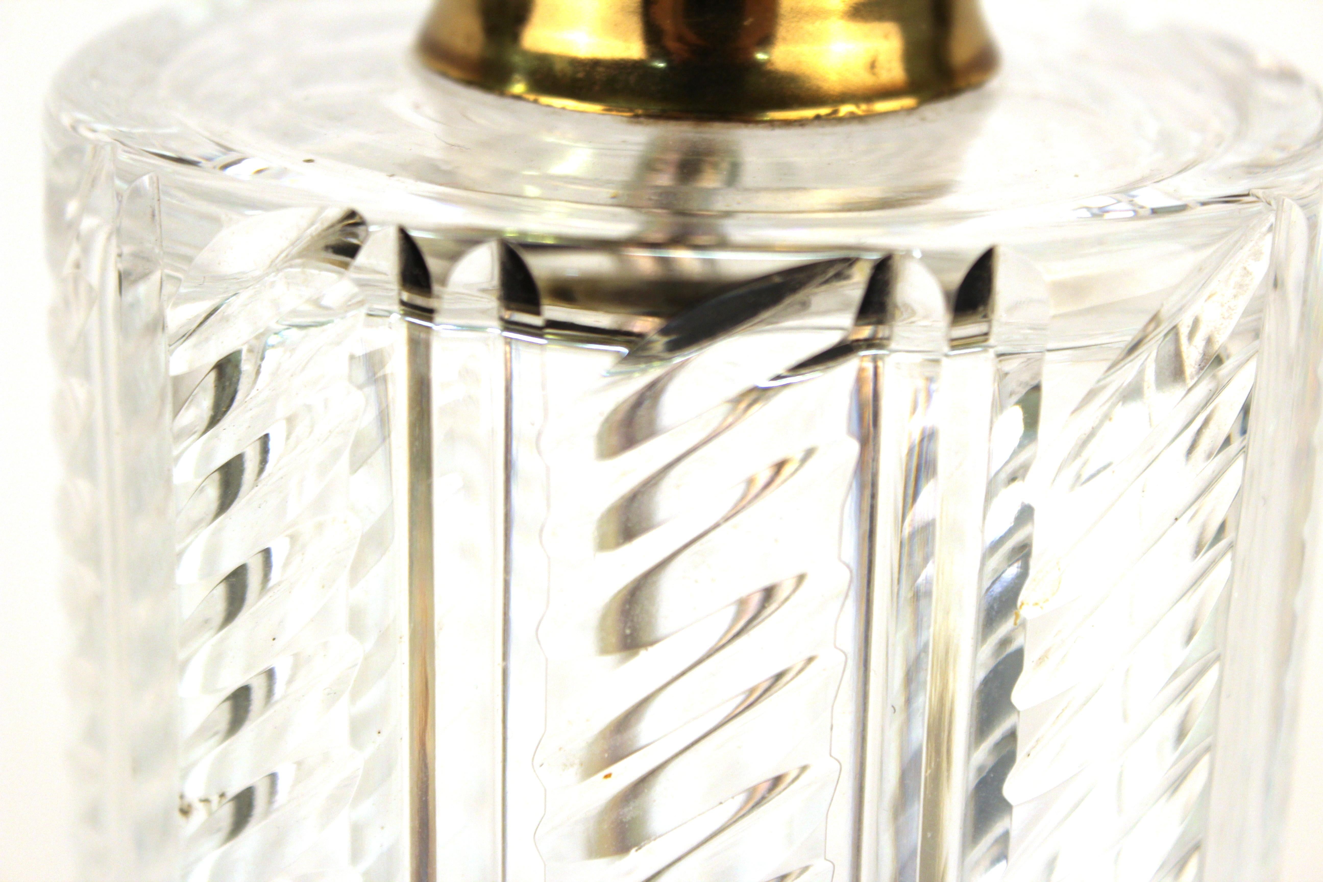 Mid-Century Modern-Tischlampe aus geschliffenem Kristall (20. Jahrhundert) im Angebot