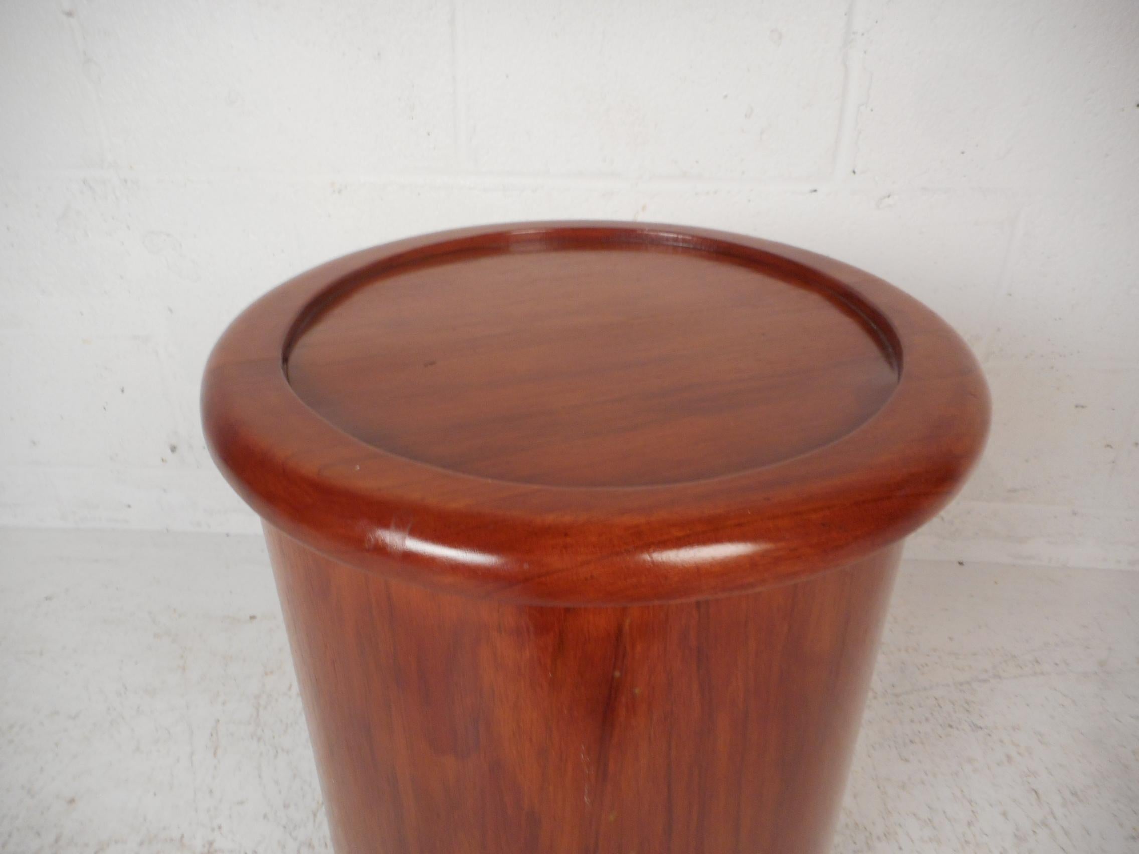 modern pedestal end table