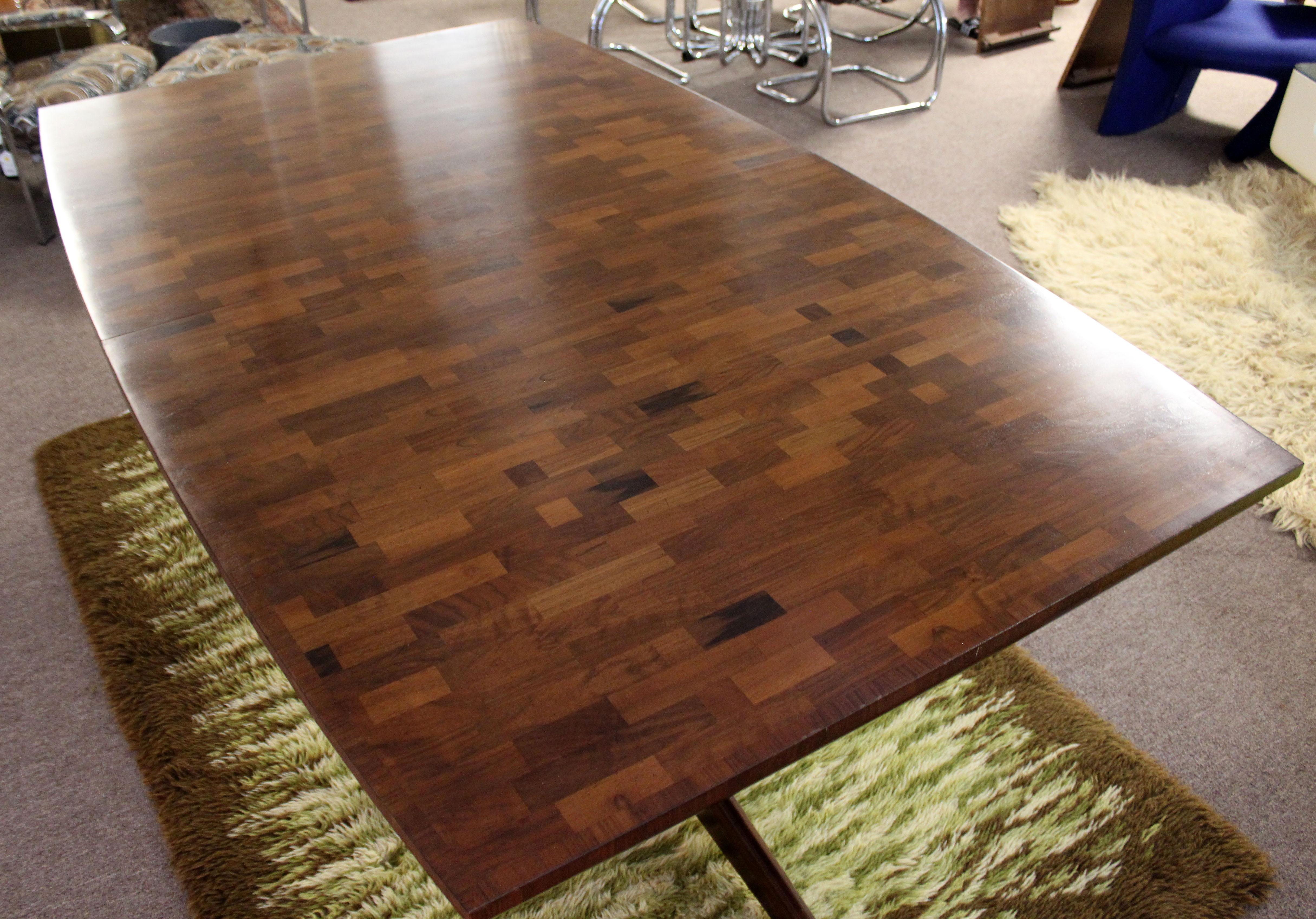 Mid-Century Modern Dale Ford Widdicomb Expandable Parquet Wood Dining Table In Good Condition In Keego Harbor, MI