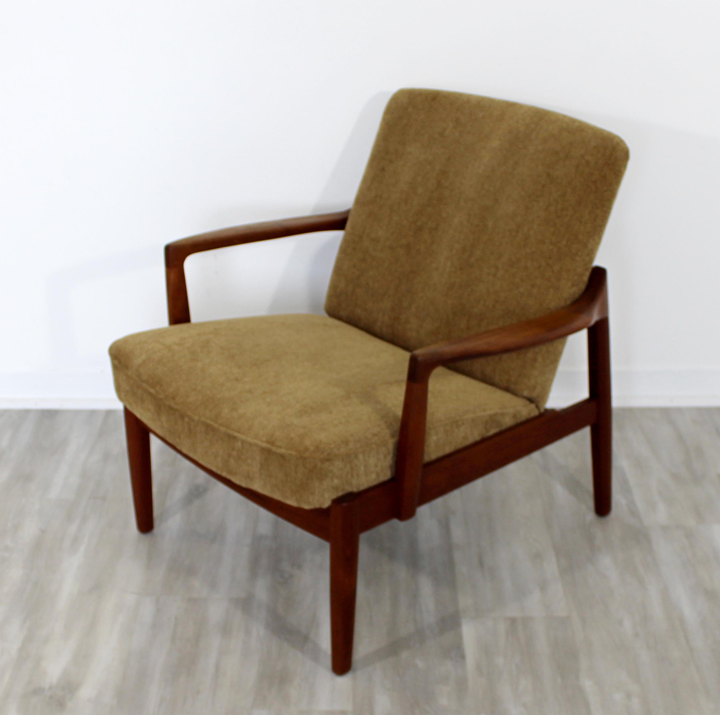 Scandinavian Mid-Century Modern Danish 135 Teak Lounge Chair by Tove & Edvard Kindt-Larsen