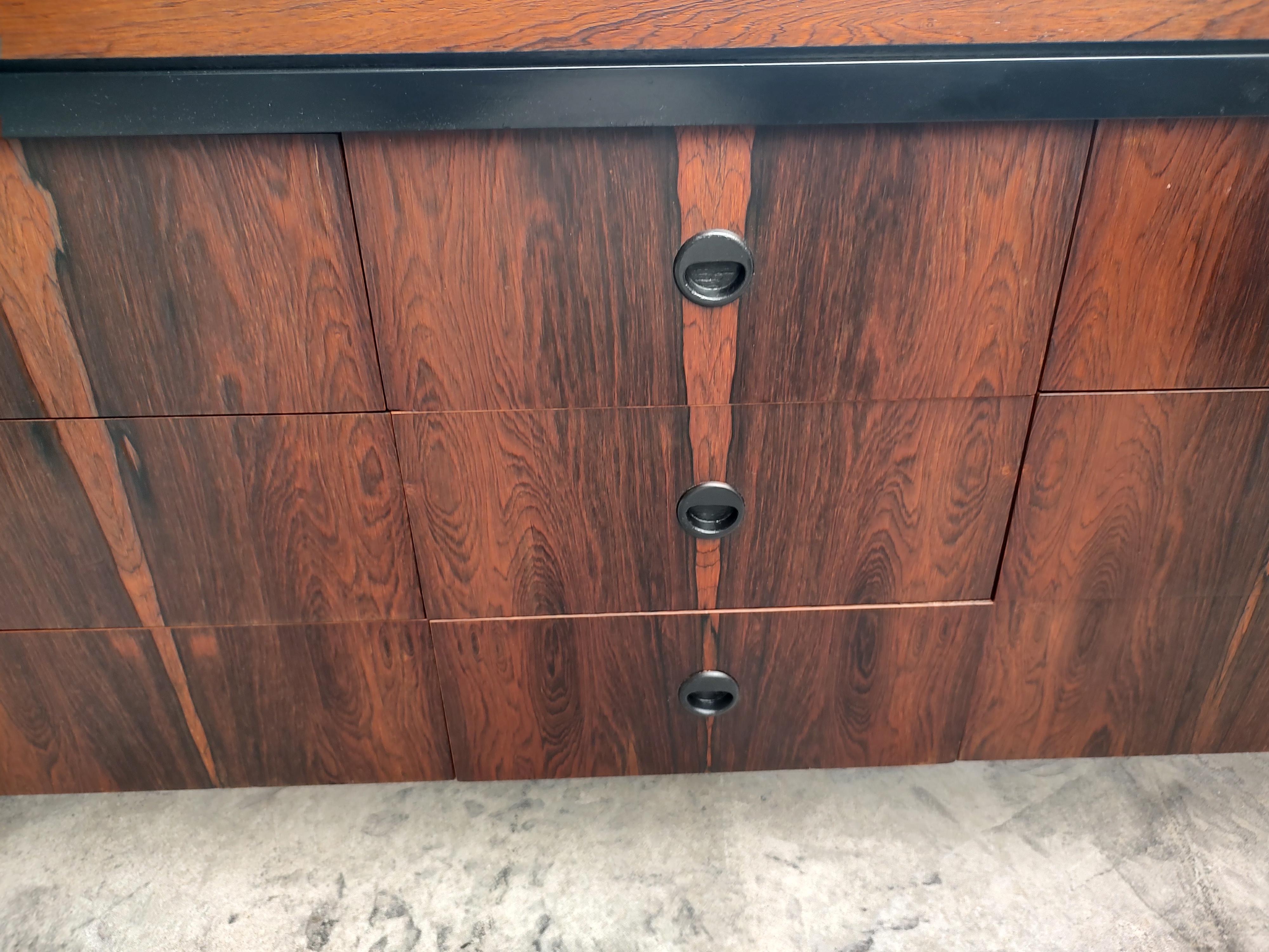 Mid-Century Modern Danish 9 Drawer Rosewood Dresser Credenza  3