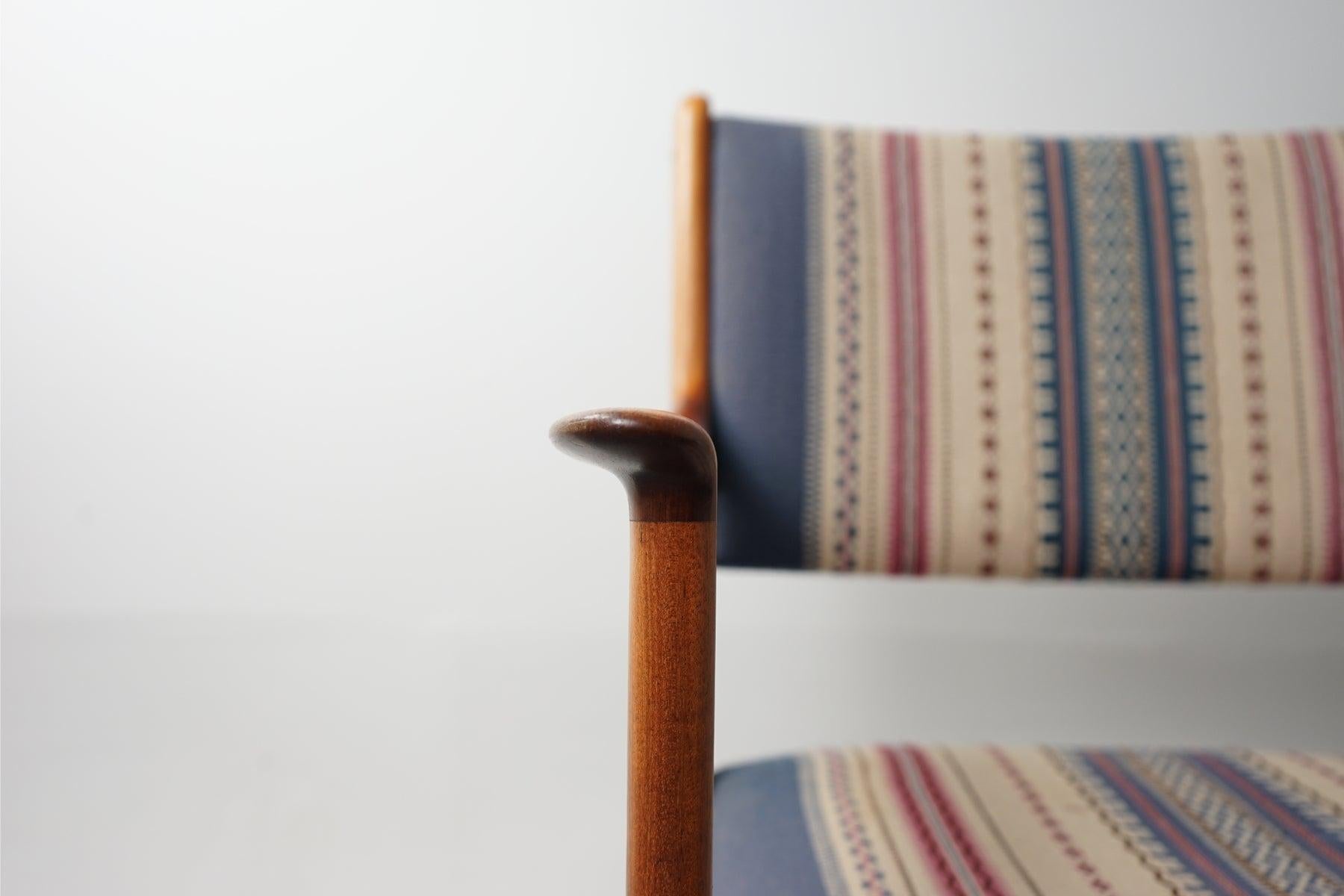 Mid-20th Century Mid-Century Modern Danish Arm Chair in Mahogany by Ole Wanscher P. Jeppesen