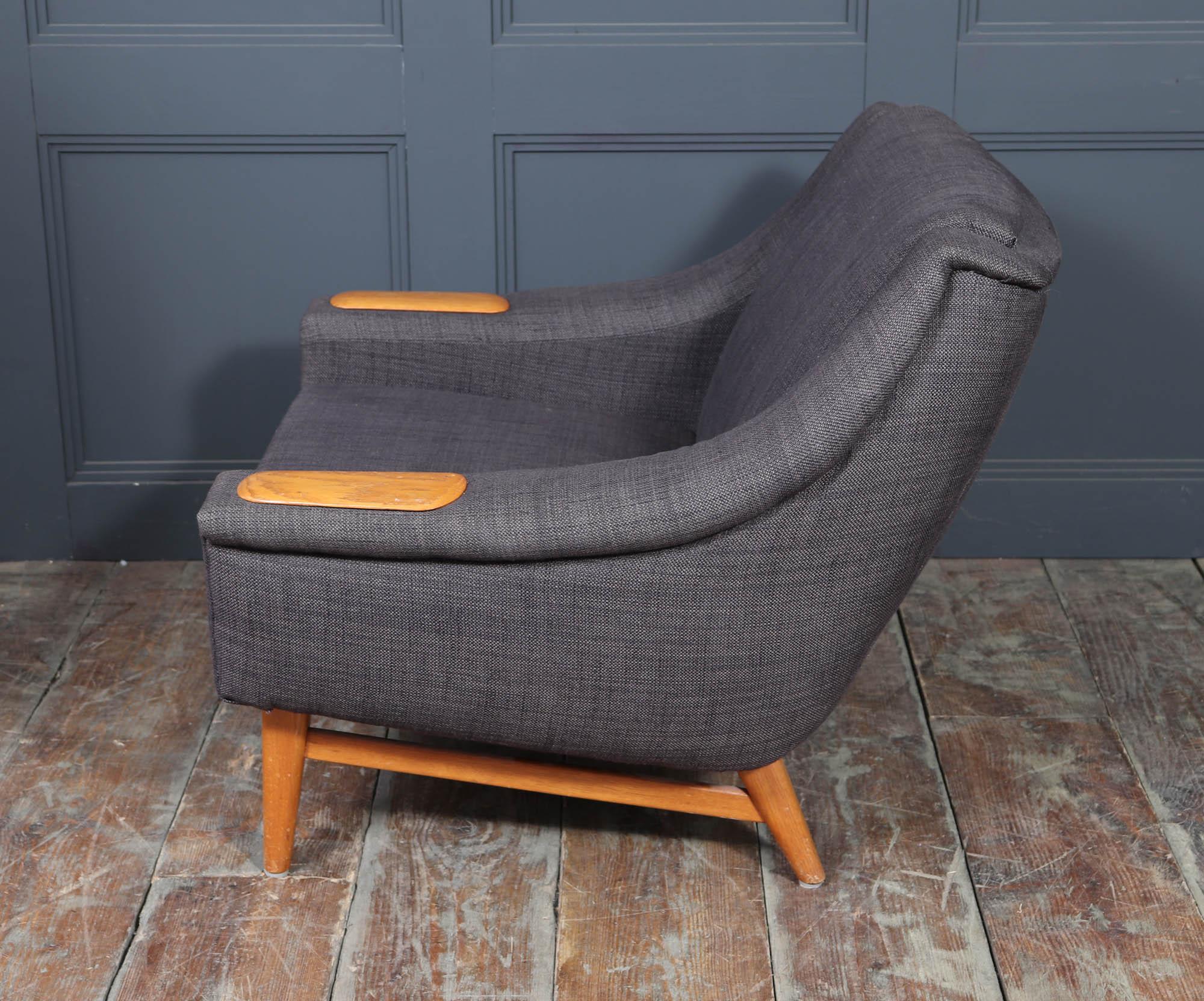 Sillón danés moderno de mediados de siglo con reposabrazos de roble, c. 1960 en venta 4