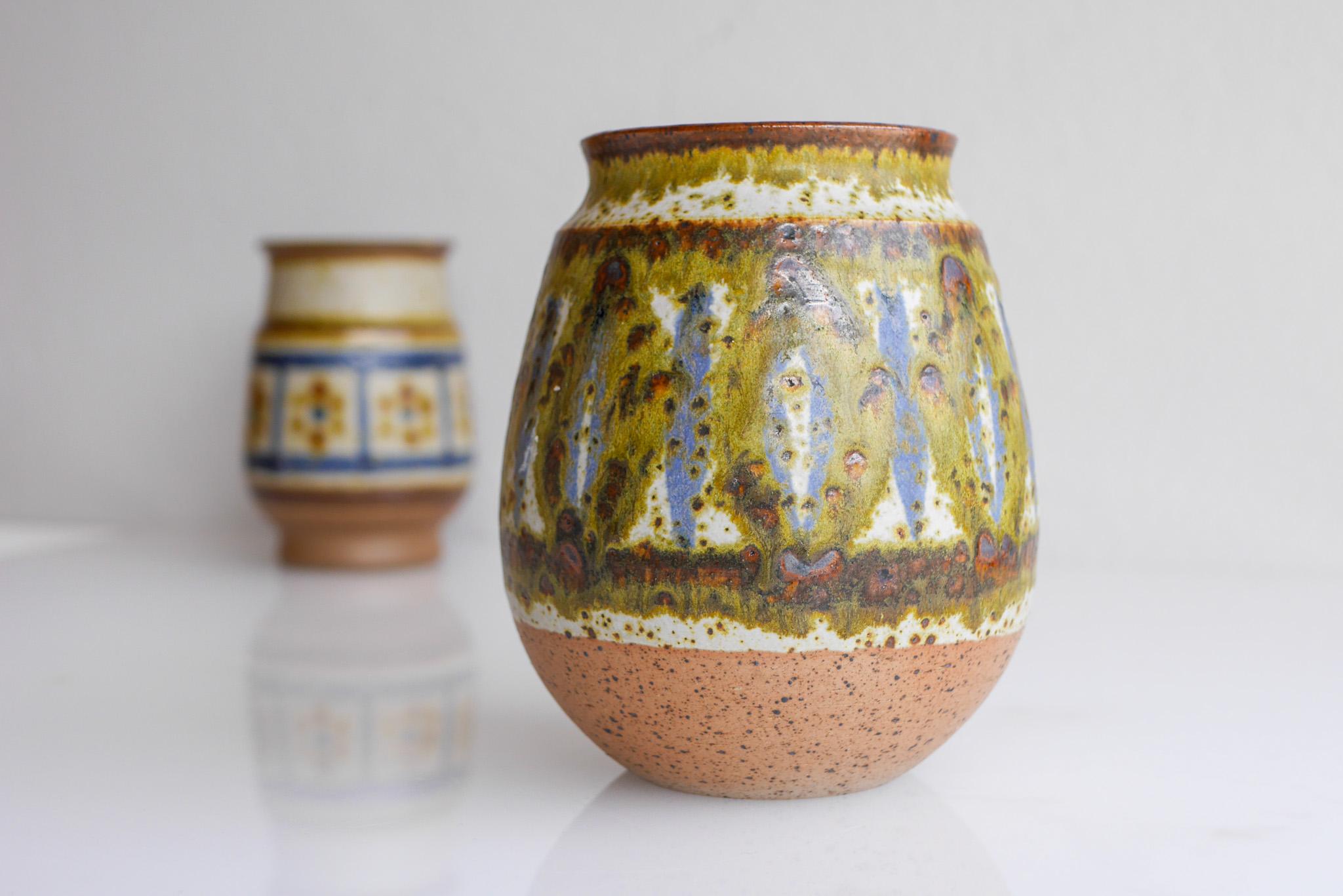 Vaso in ceramica d'arte danese della metà del secolo scorso di Michael Andersen, Bornholm. in vendita 1