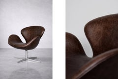 Mid-Century Modern Danish Brown Leather Swan Chair by Arne Jacobsen